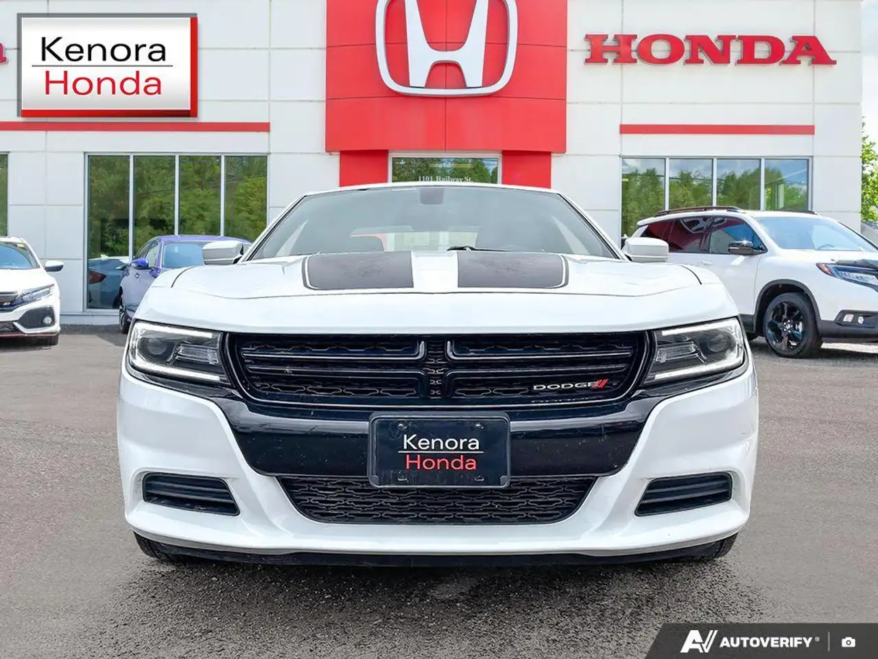 Dodge Charger снимка Dodge Charger