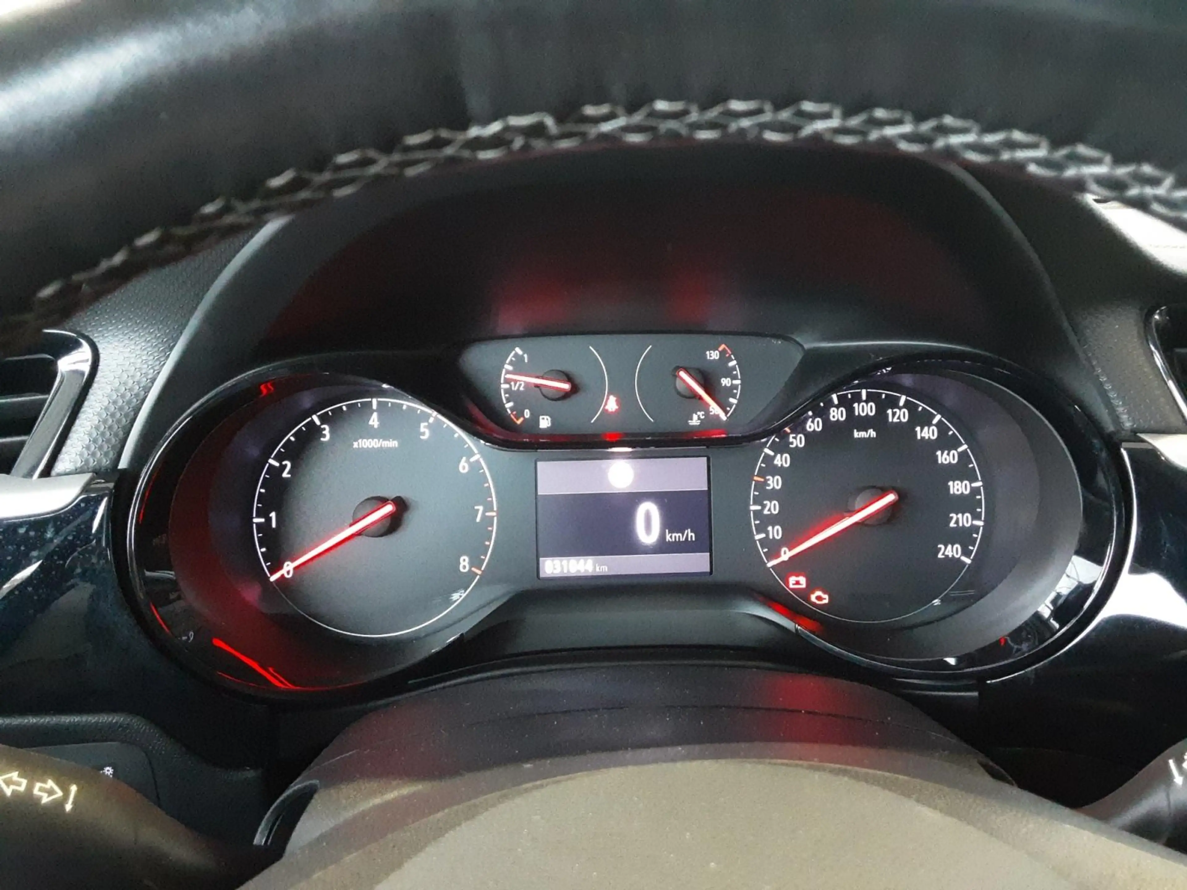 Opel Corsa Edition Metallic — photo 9