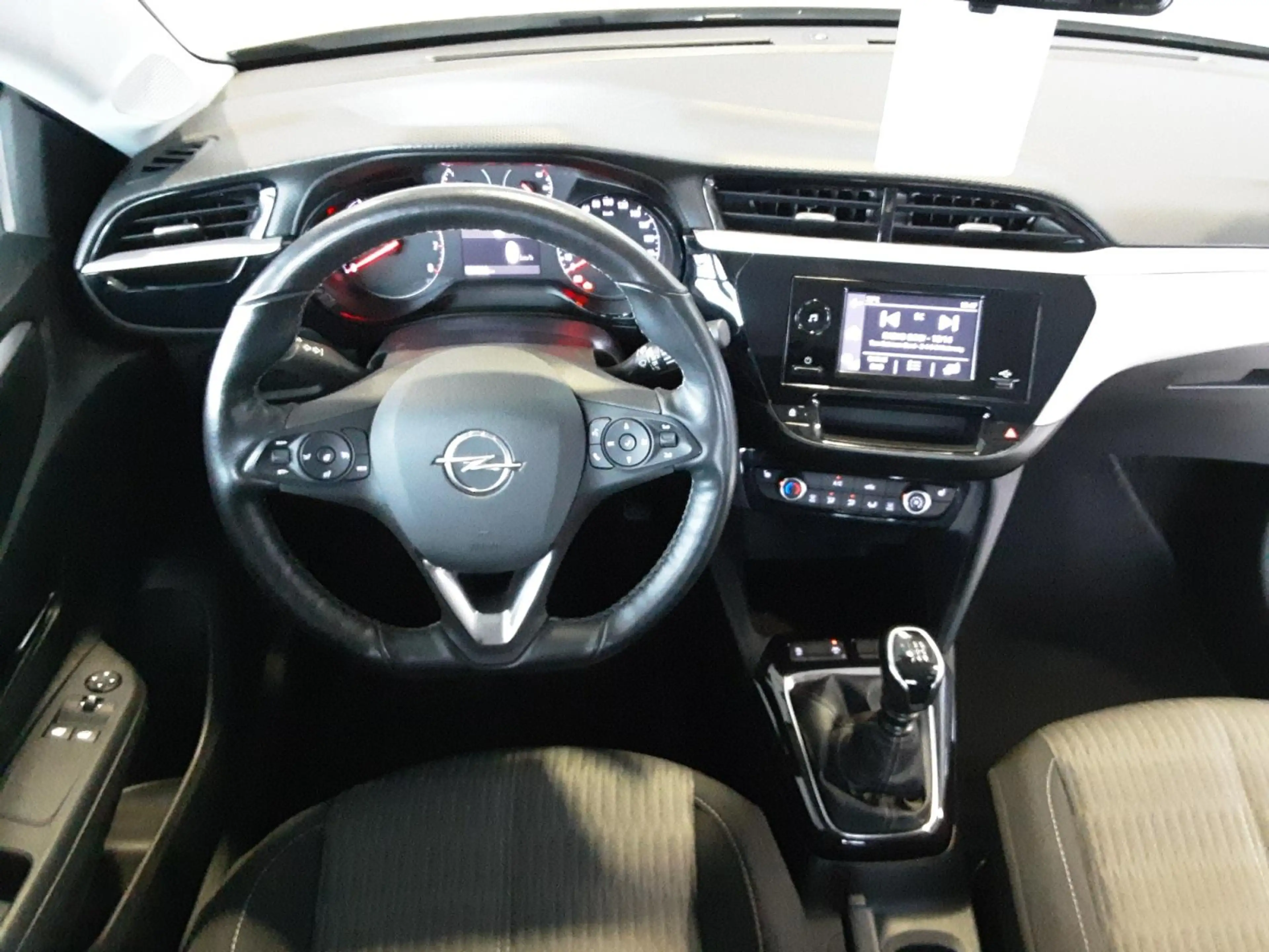 Opel Corsa Edition Metallic — photo 7