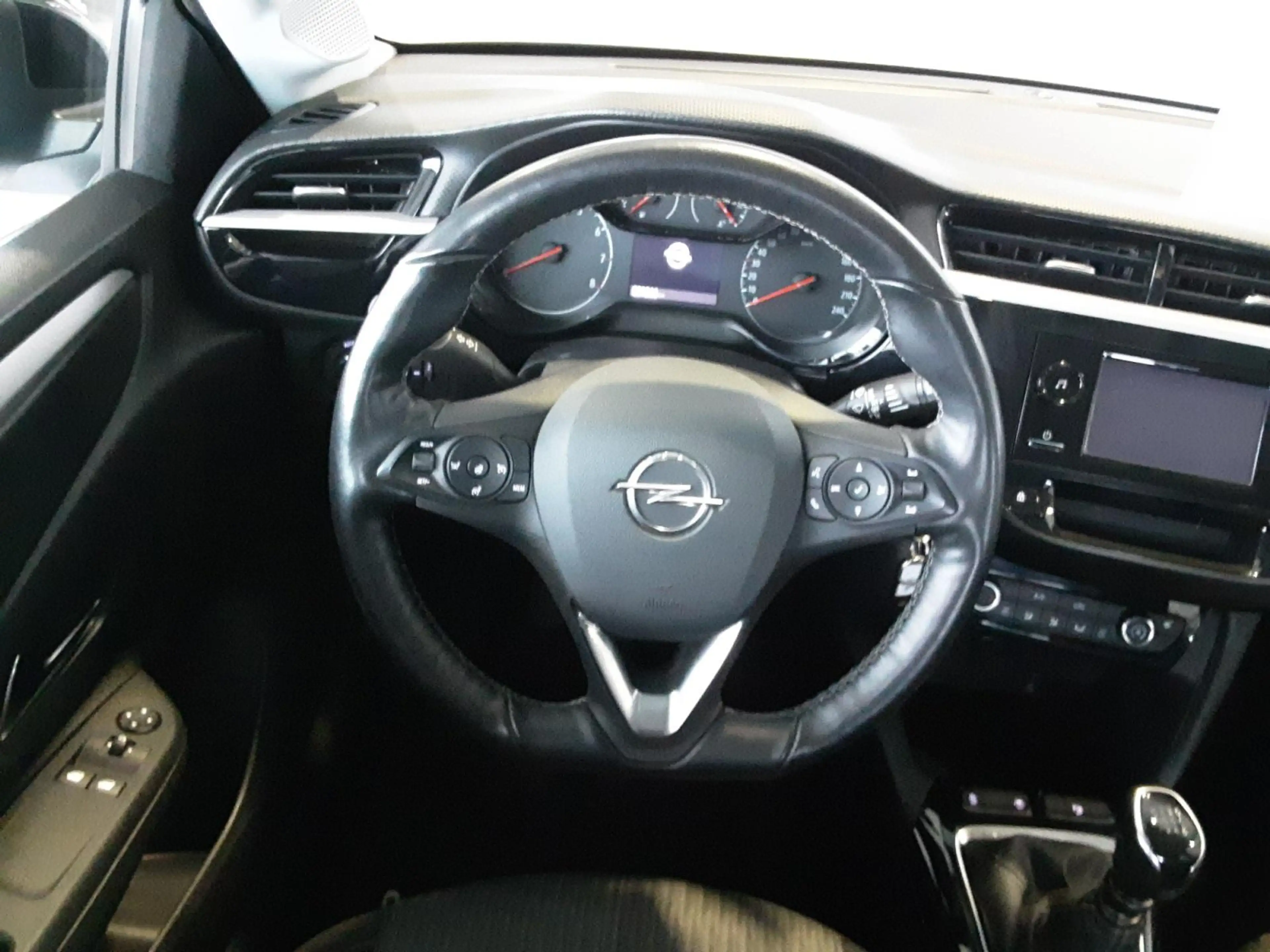 Opel Corsa Edition Metallic — photo 8