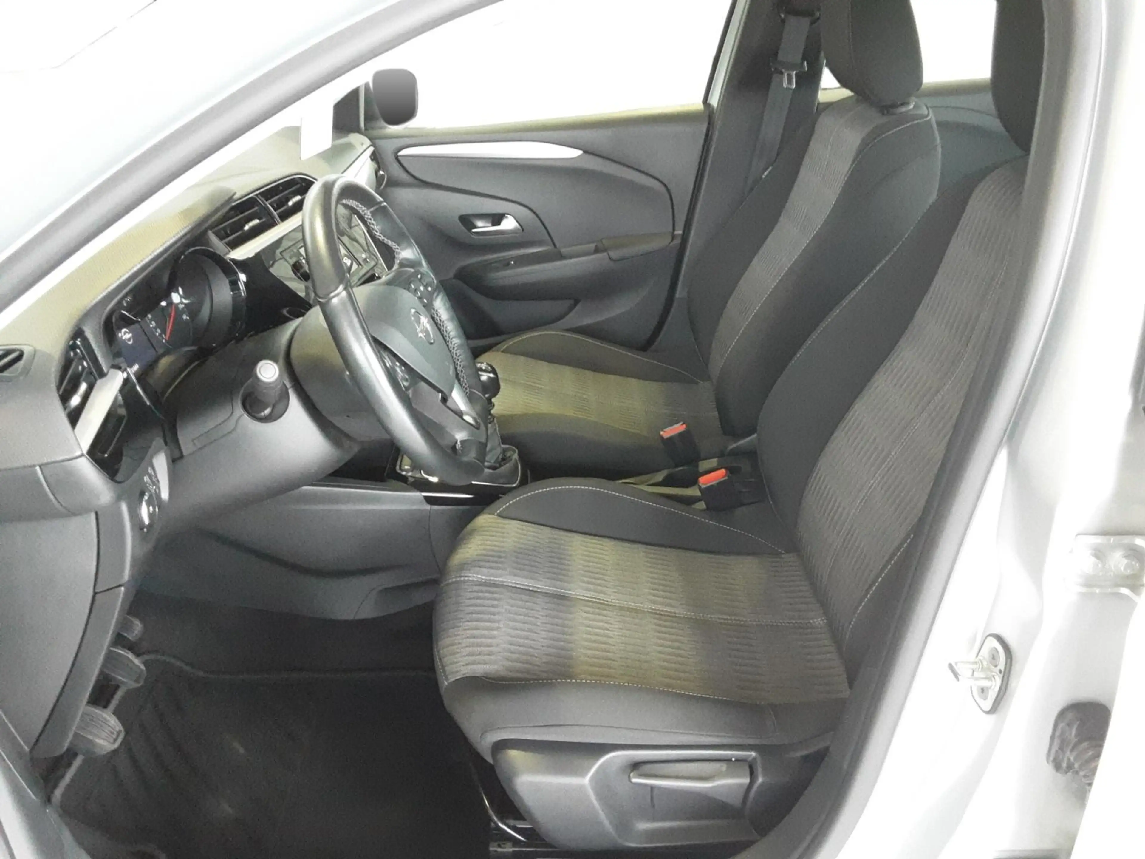 Opel Corsa Edition Metallic — photo 6