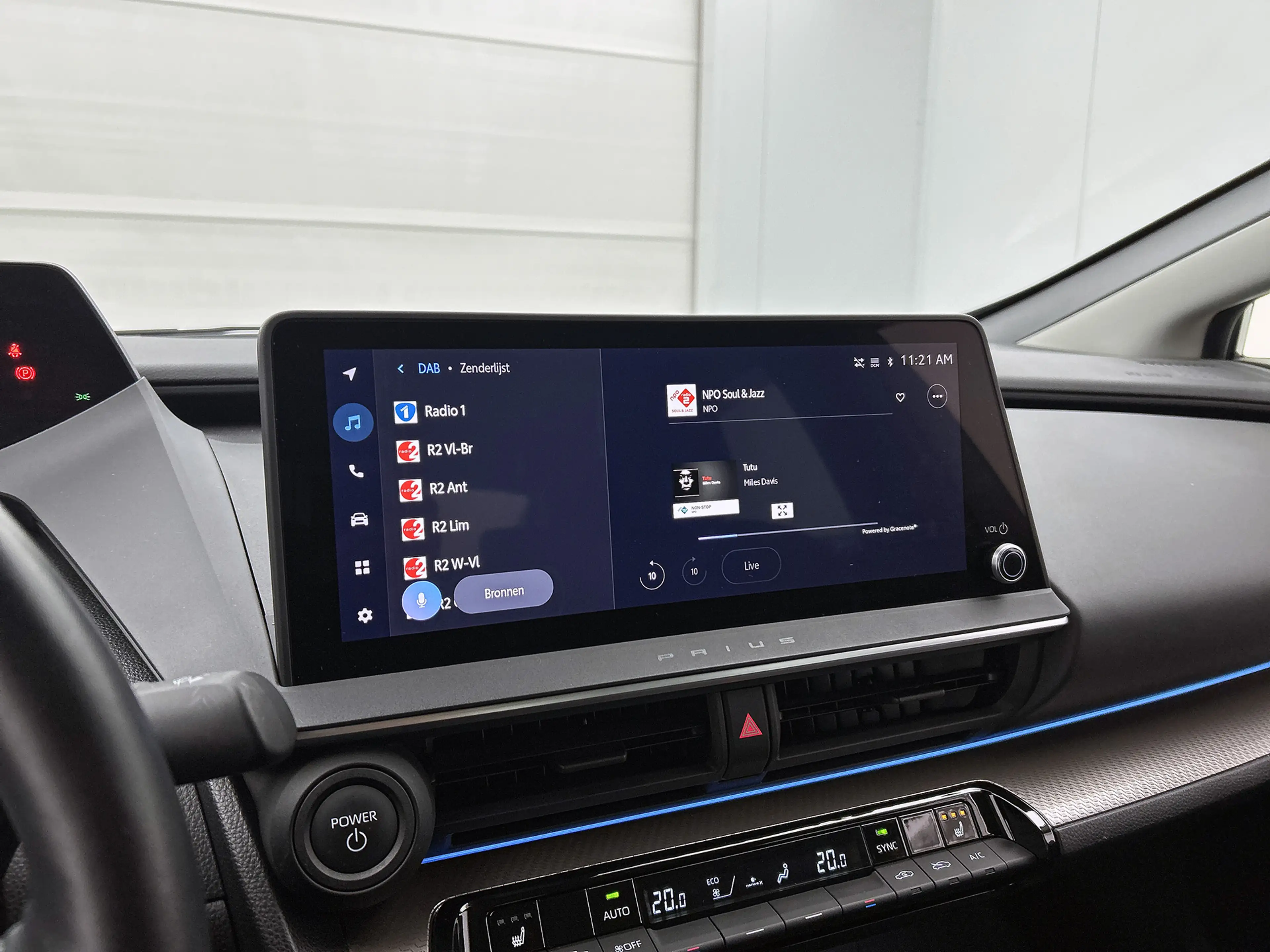 Toyota Prius 2.0 Plug-in Executive | Navigatie | BLS | Stuur-St — photo 7