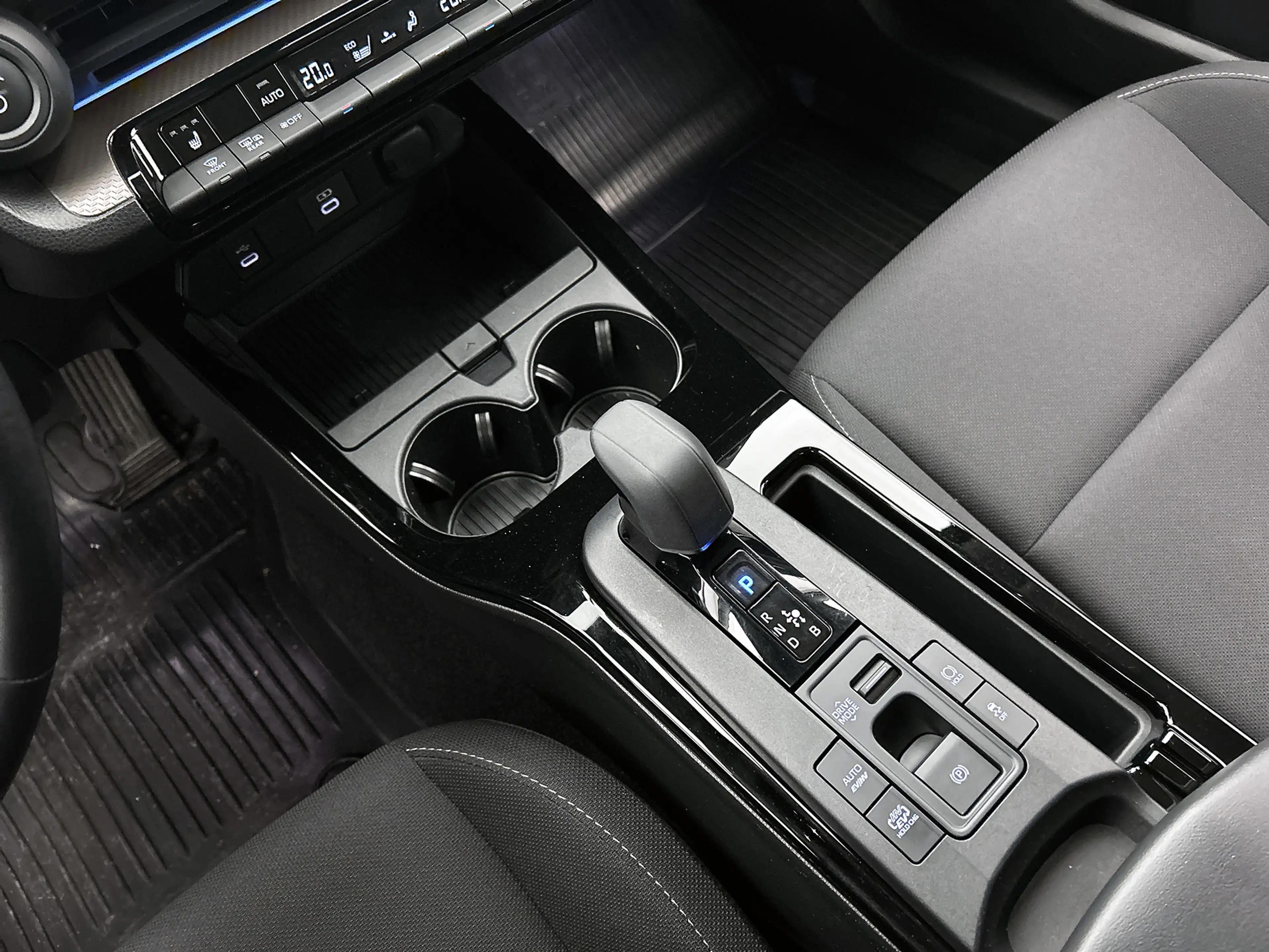 Toyota Prius 2.0 Plug-in Executive | Navigatie | BLS | Stuur-St — photo 11