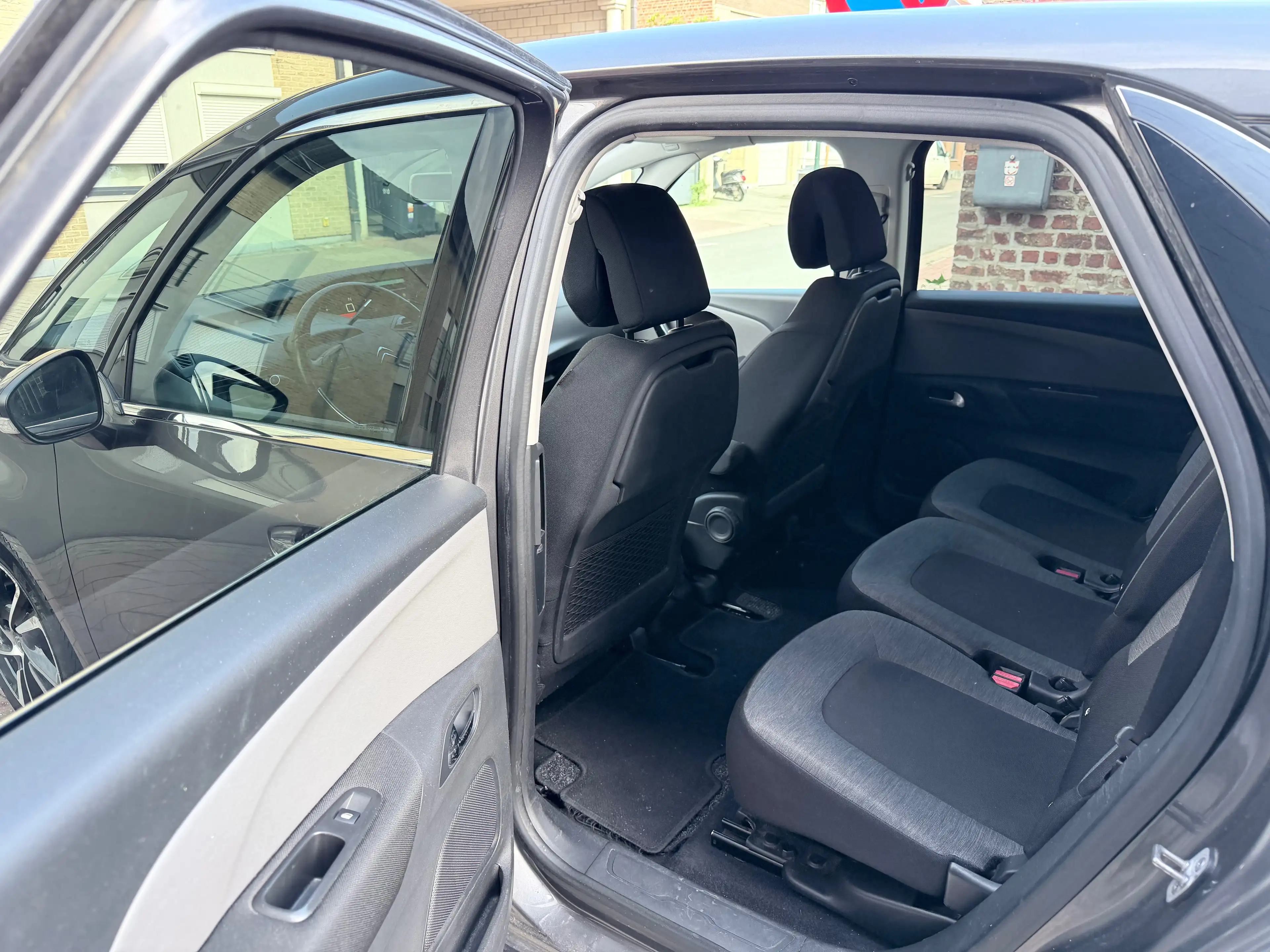 Citroen C4 SpaceTourer 1.2 I EDITION FEEL AUTOMAAT | CAMERA |AIRCO | NAVI | CRUISE — photo 6