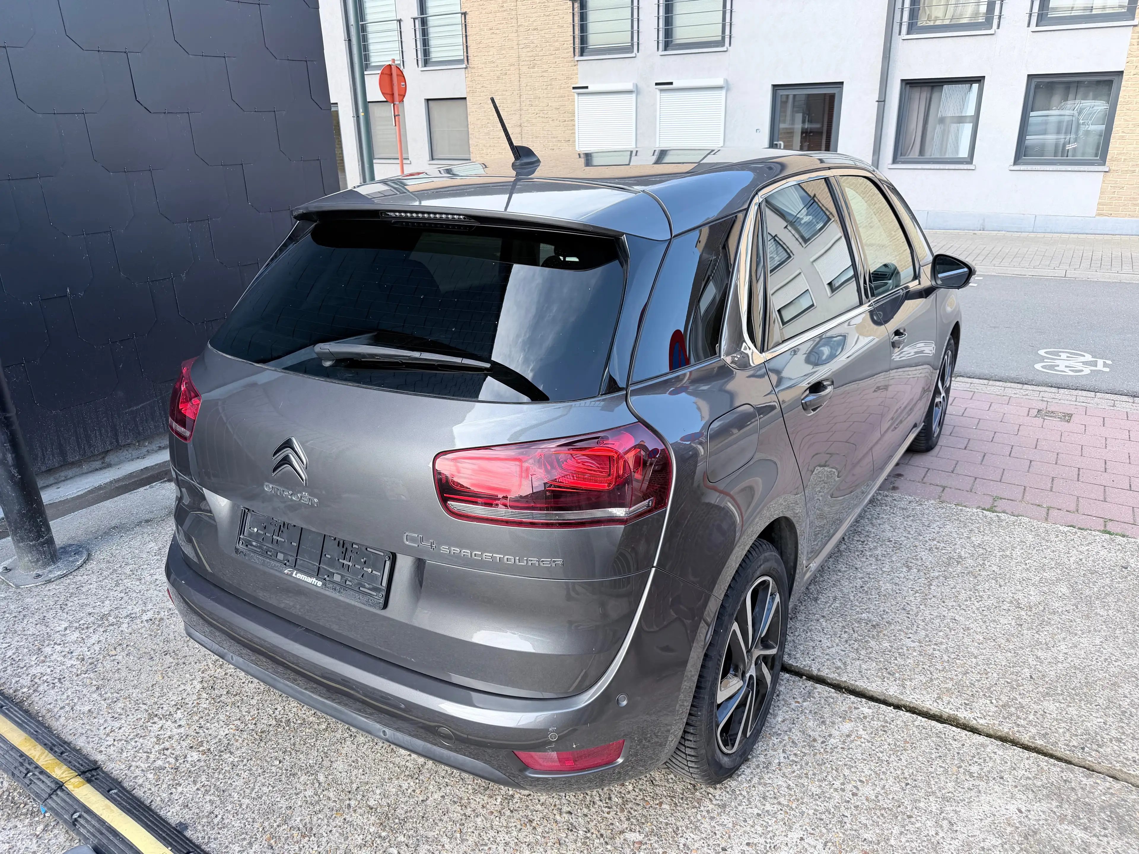 Citroen C4 SpaceTourer 1.2 I EDITION FEEL AUTOMAAT | CAMERA |AIRCO | NAVI | CRUISE — photo 3