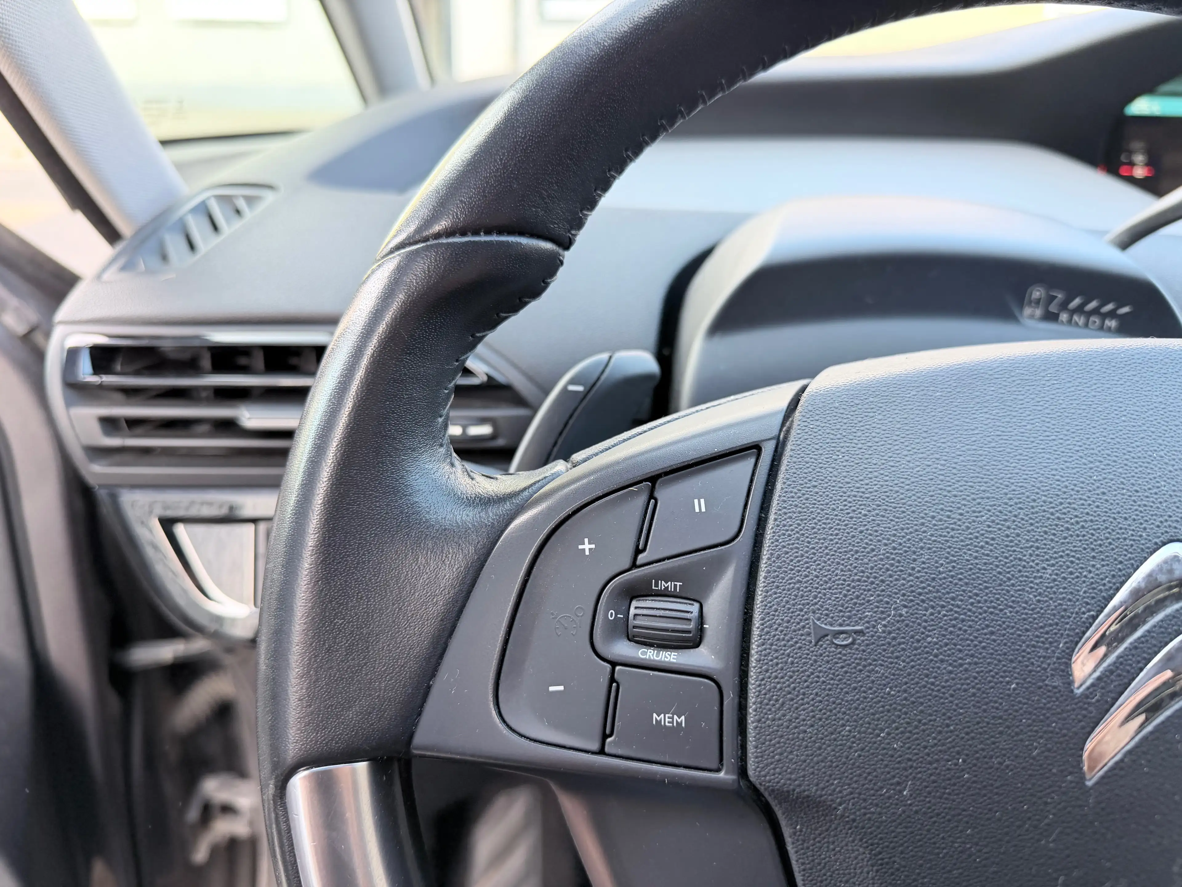 Citroen C4 SpaceTourer 1.2 I EDITION FEEL AUTOMAAT | CAMERA |AIRCO | NAVI | CRUISE — photo 11