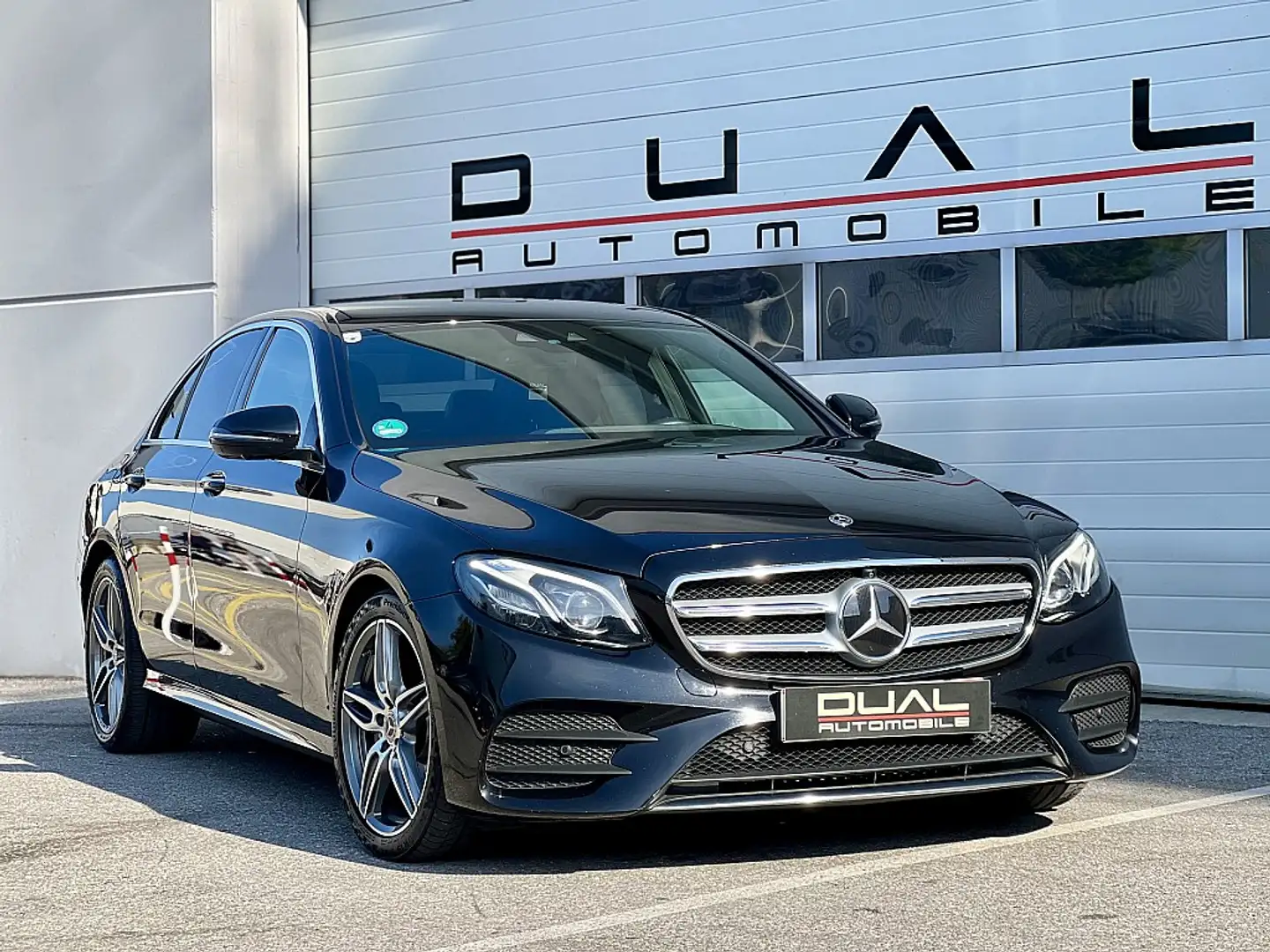 Mercedes-Benz E 220 d 4MATIC Aut./AMG-LINE/LED/HEAD-UP/360° Noir - 2