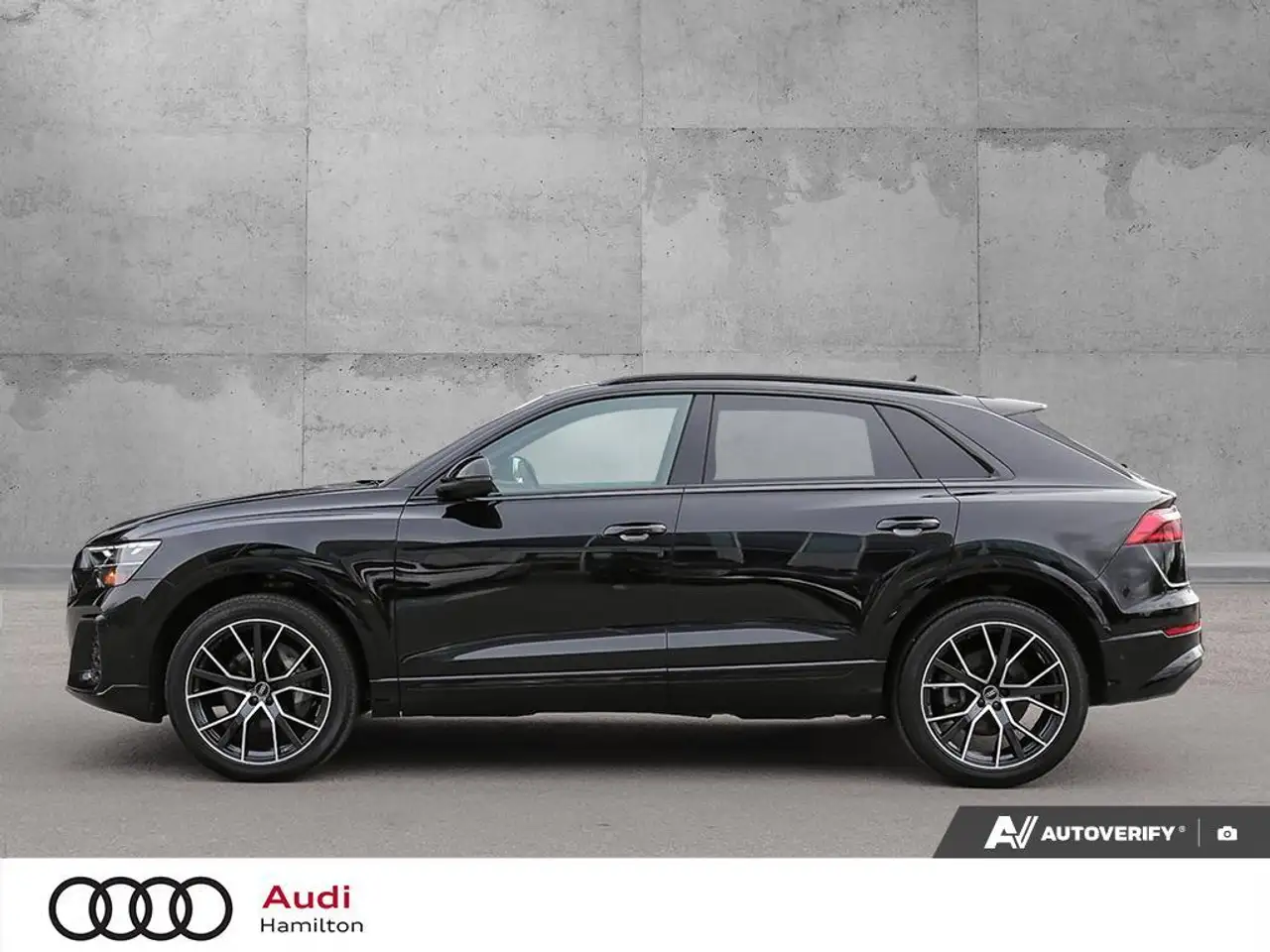 Audi Q8 снимка Audi Q8
