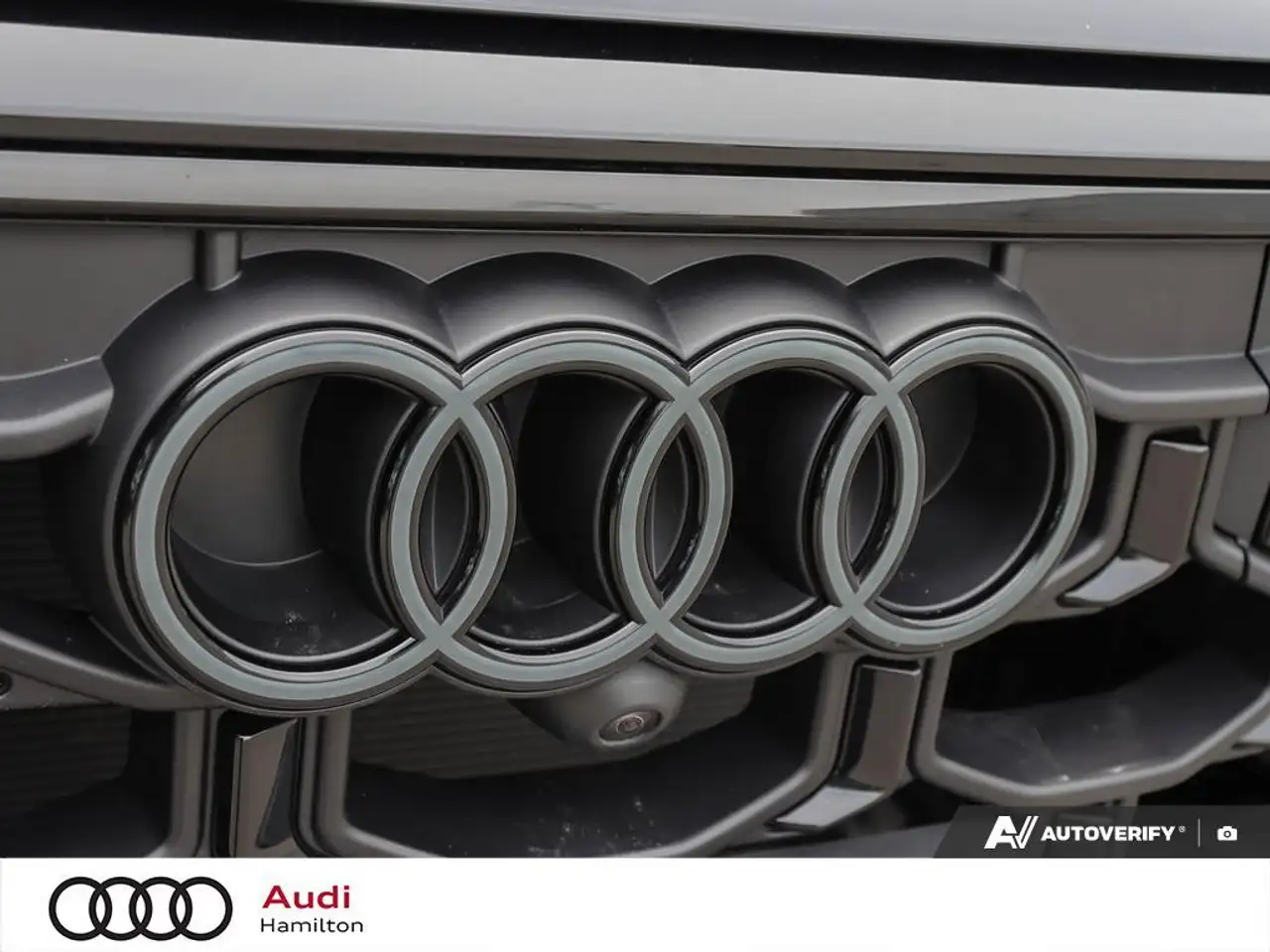 Audi Q8 снимка Audi Q8