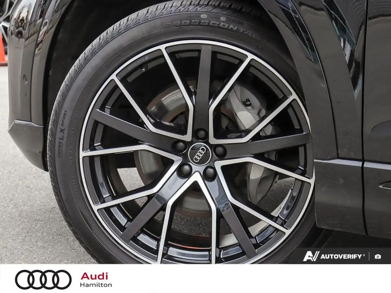 Audi Q8 снимка Audi Q8