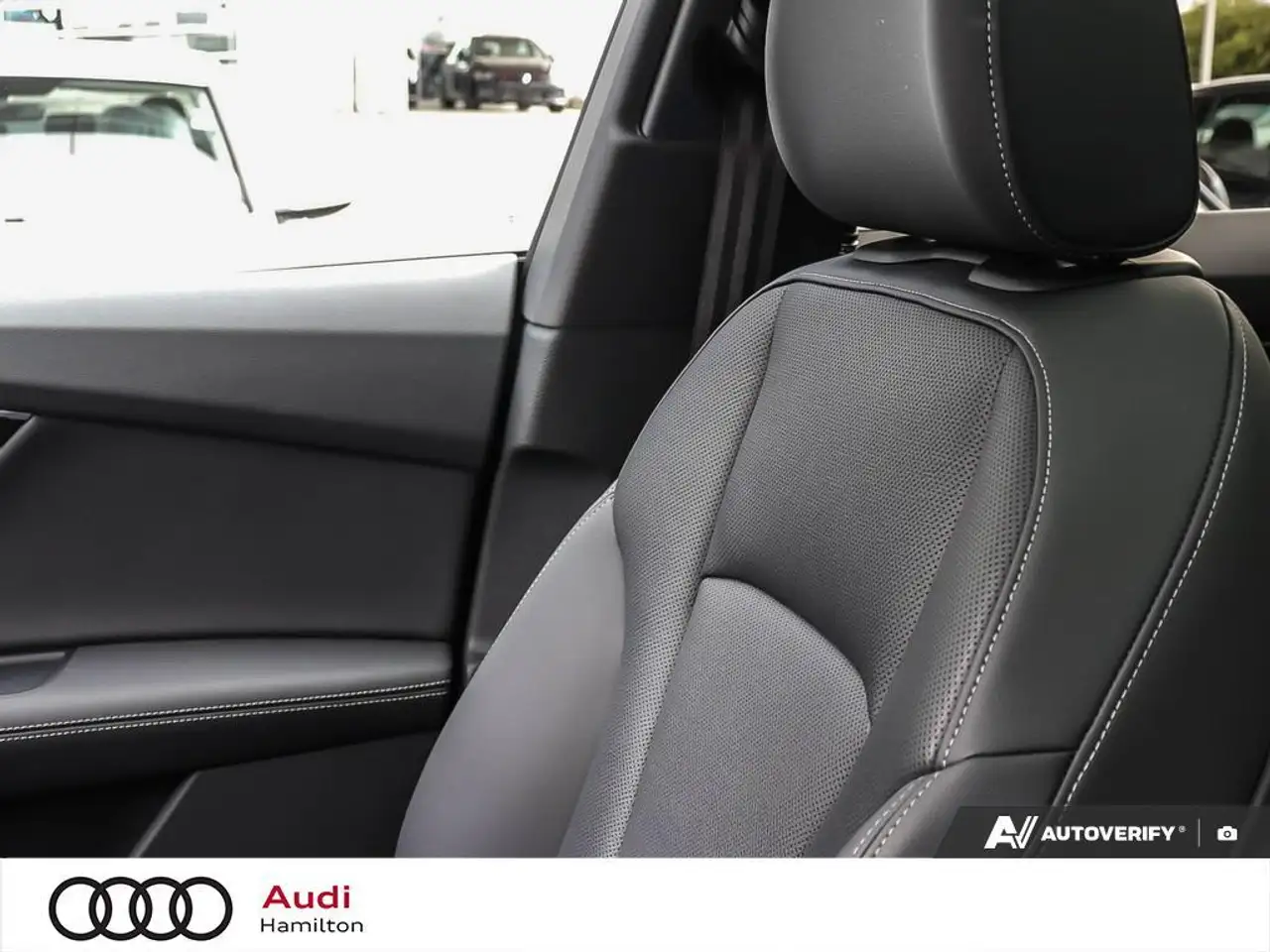 Audi Q8 снимка Audi Q8