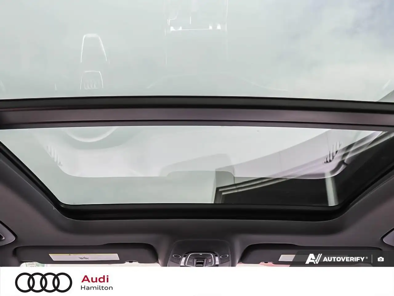 Audi Q8 снимка Audi Q8