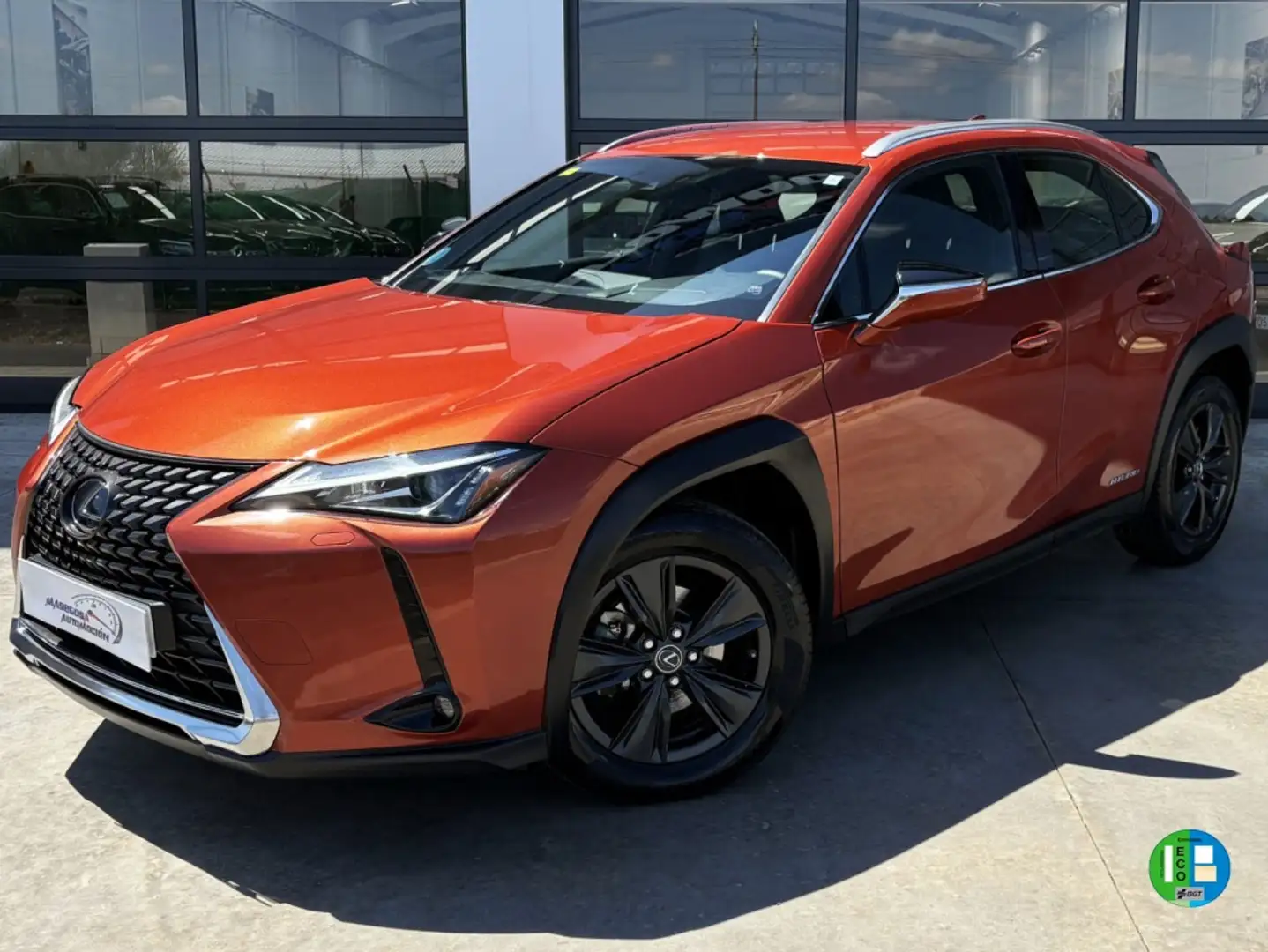 Lexus UX 250h Business 2WD Orange - 1