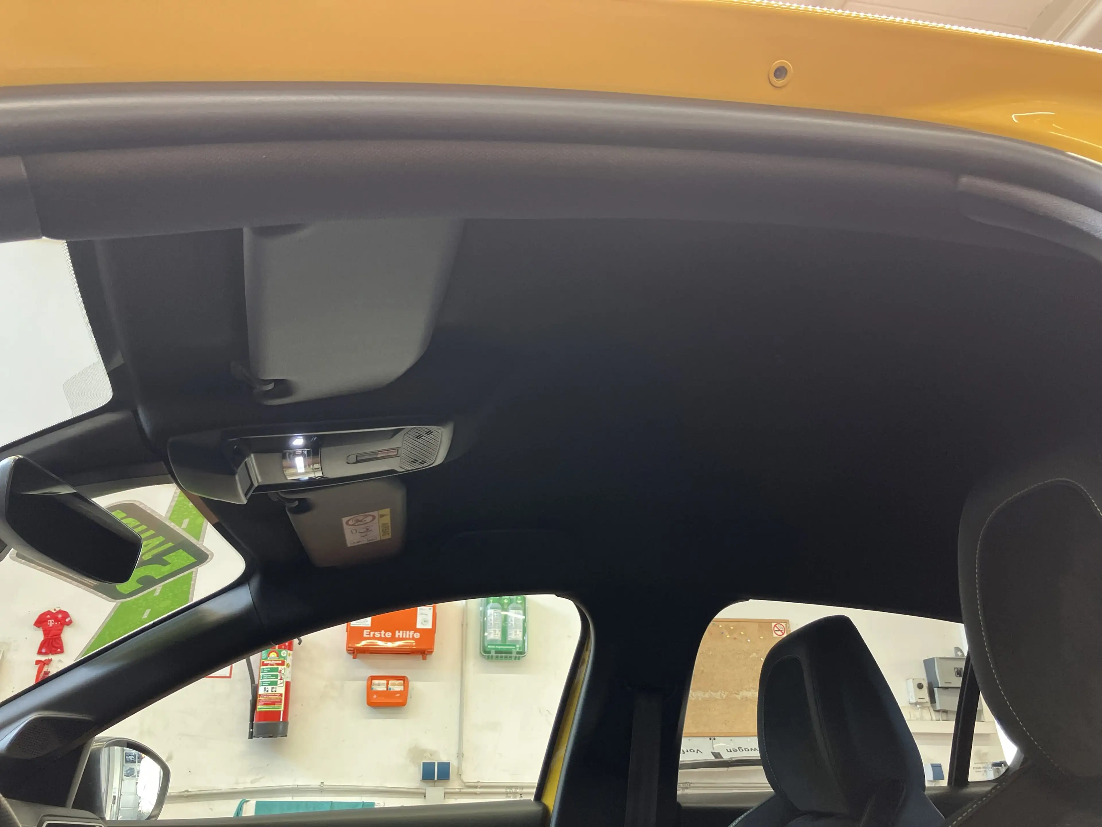 Peugeot e-208 Elektro GT ACC+LED+Navi+SHZ+Kamera+ — photo 15