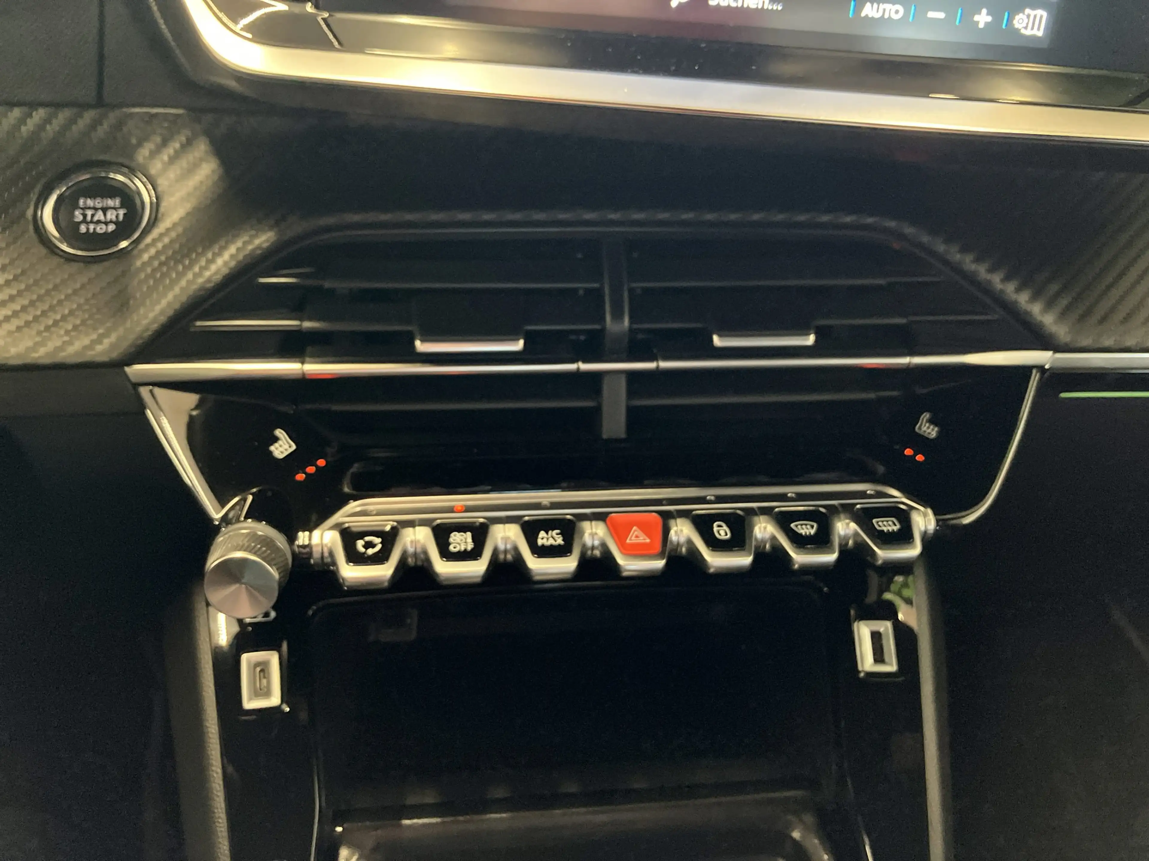Peugeot e-208 Elektro GT ACC+LED+Navi+SHZ+Kamera+ — photo 12