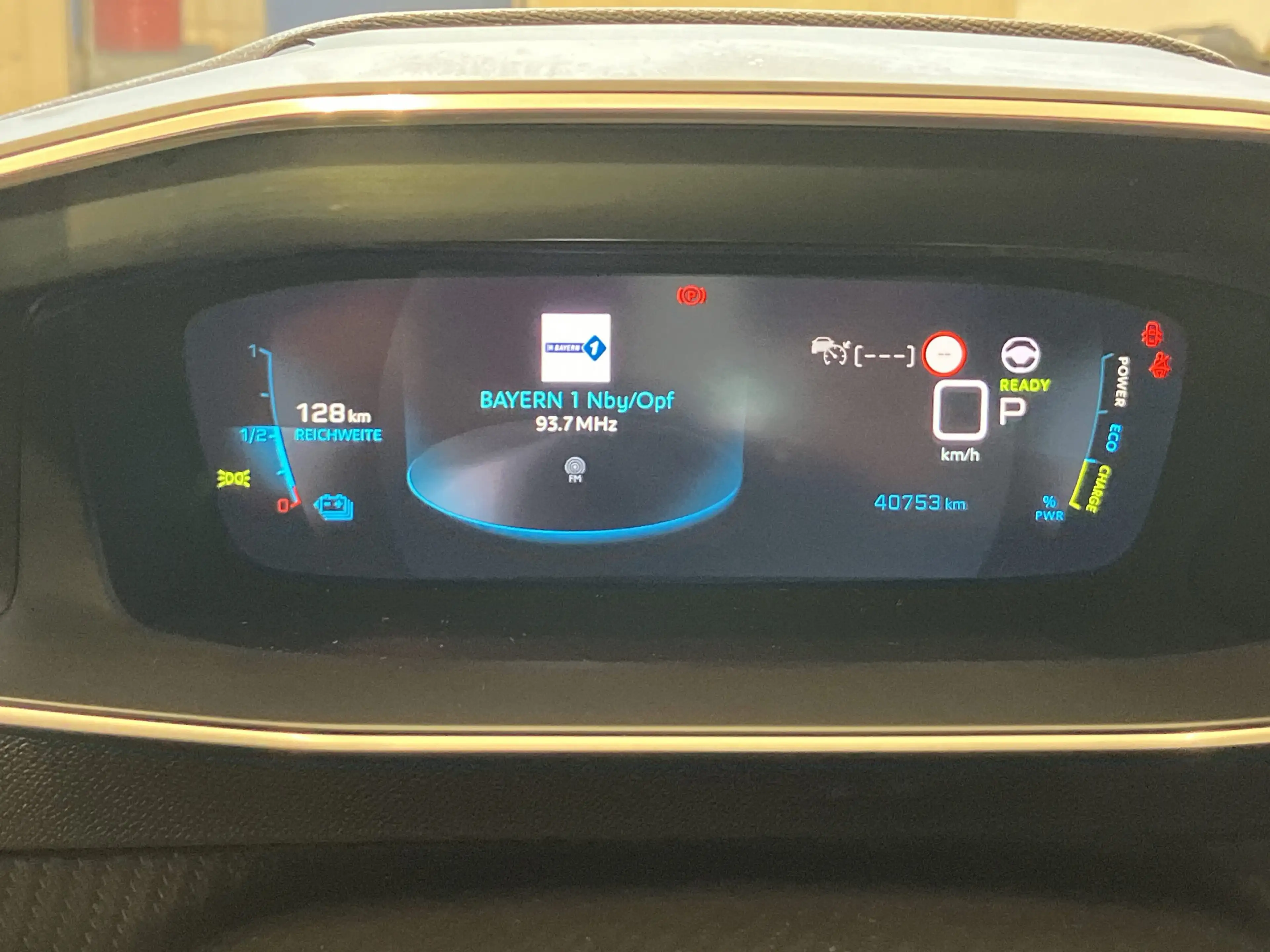 Peugeot e-208 Elektro GT ACC+LED+Navi+SHZ+Kamera+ — photo 10