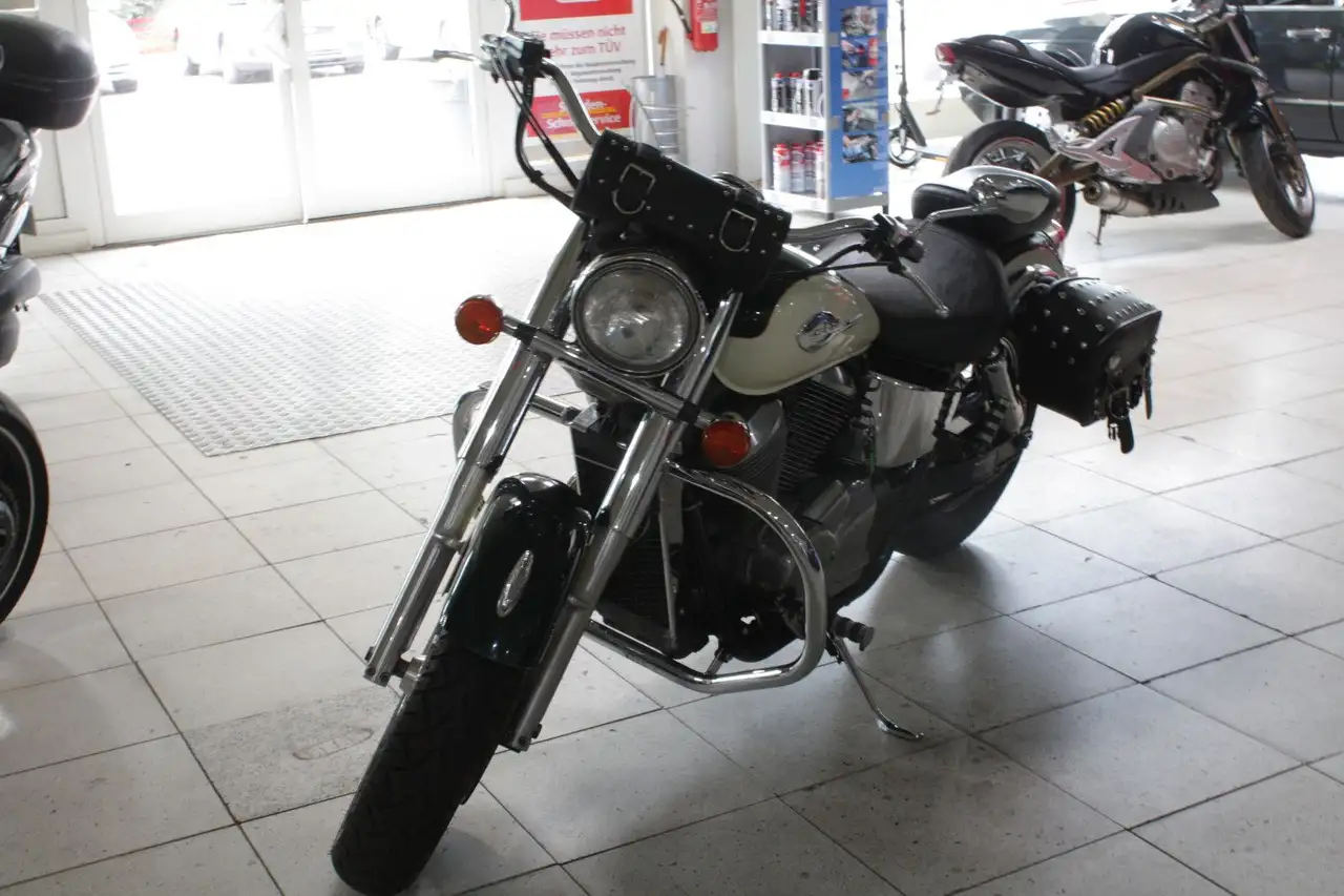 Honda Shadow 750