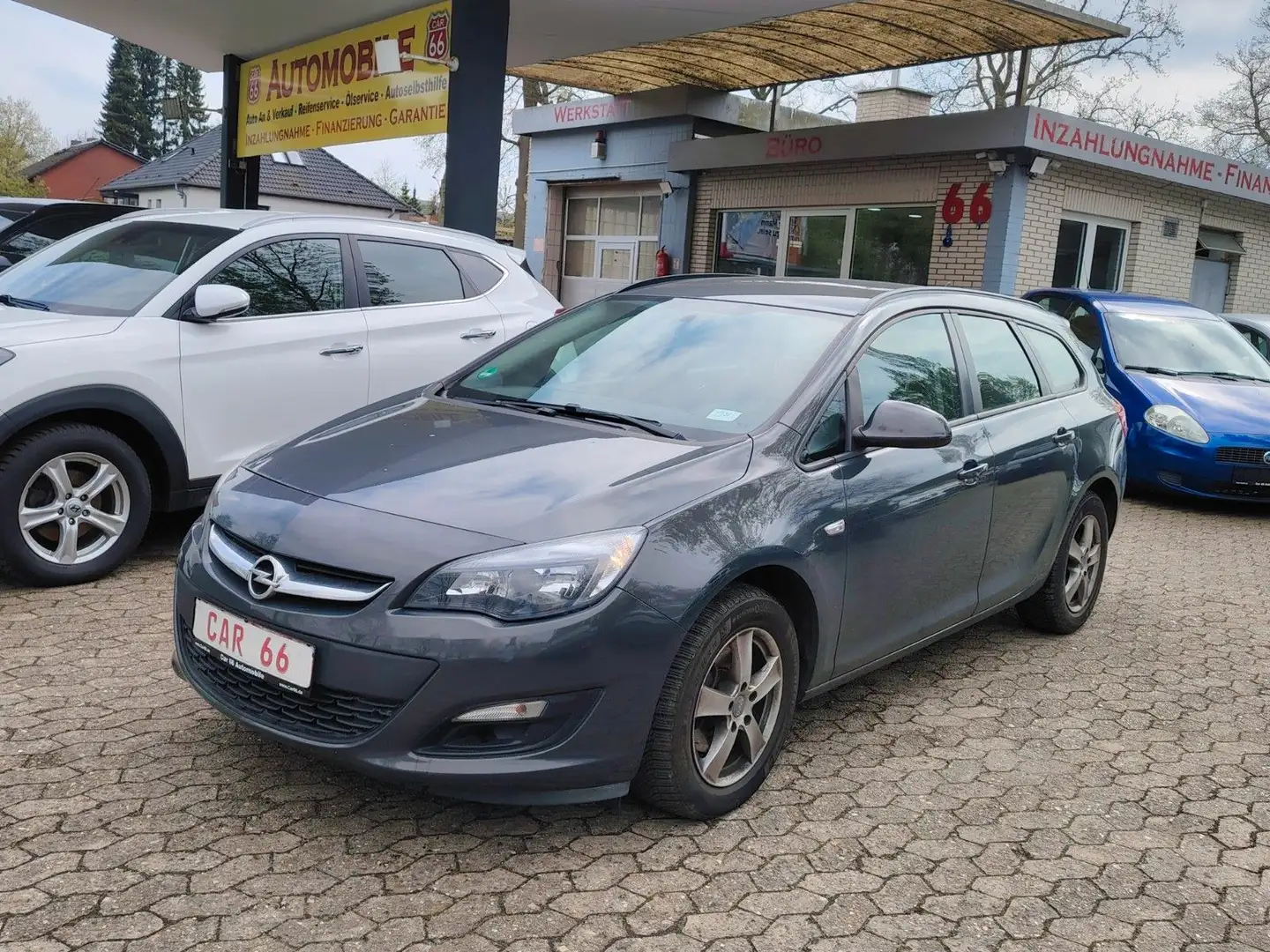 Opel Astra J Sports Tourer Edition Gris - 1