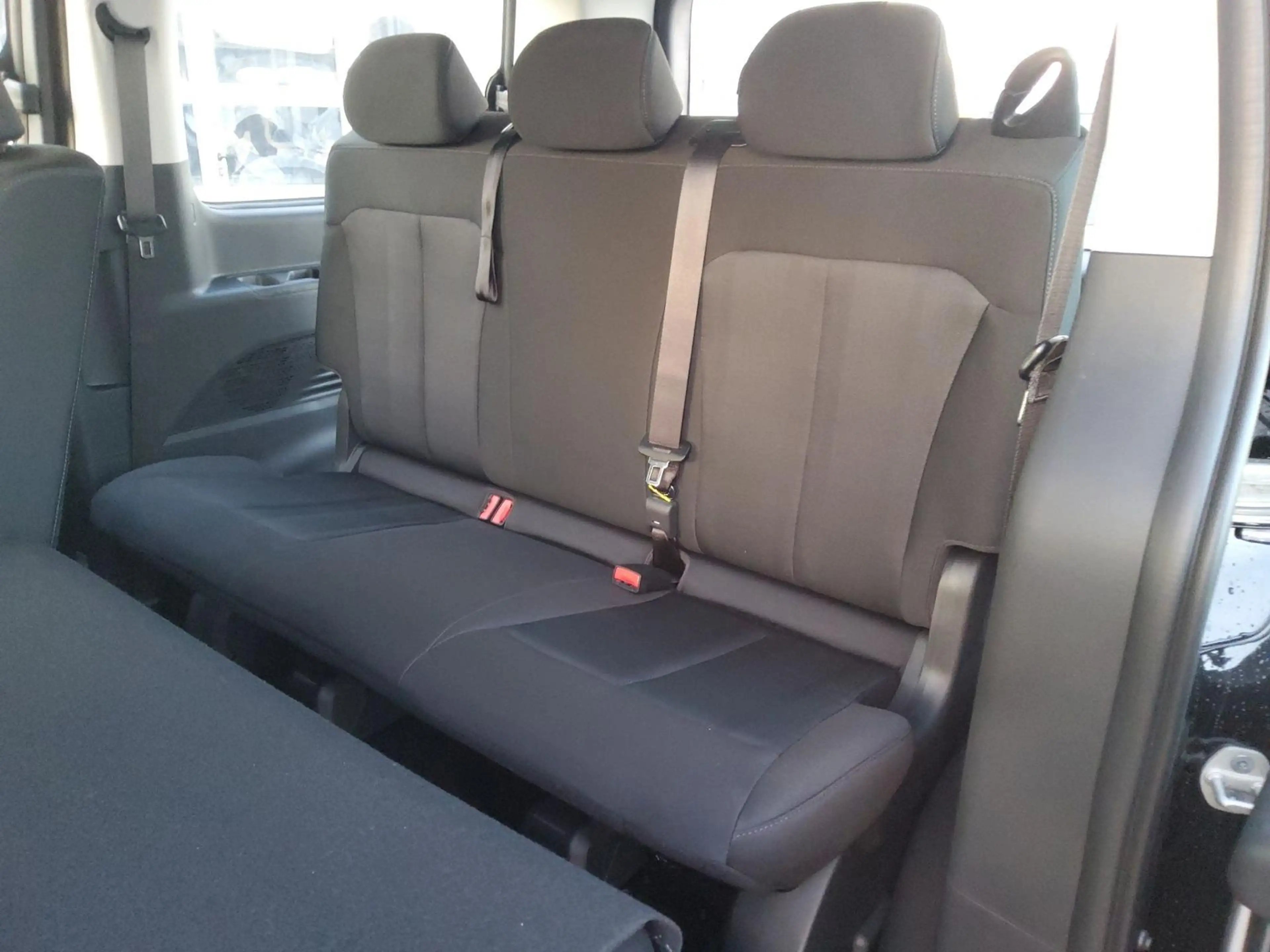 Hyundai STARIA 1.6 TGDi 6AT HEV TREND 9-Sitzer EHK/PARK-PAKET — photo 11