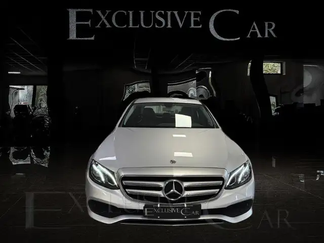 Mercedes-Benz E 220 220 CDI BlueEFFICIENCY Avantgarde