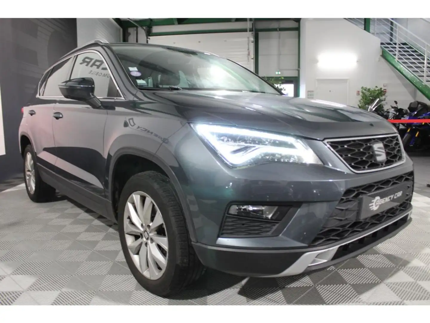 SEAT Ateca Style 1.4 EcoTSI ACT 150CH Grigio - 2
