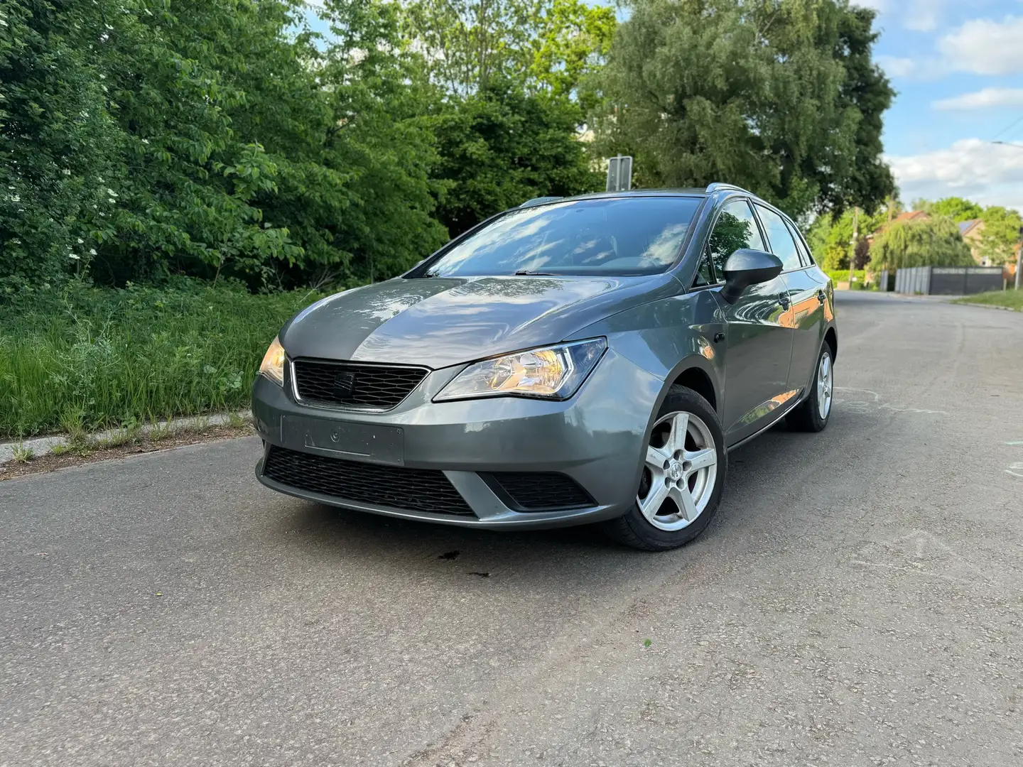 SEAT Ibiza ST 1.6 CR TDi Reference DPF Grijs - 1
