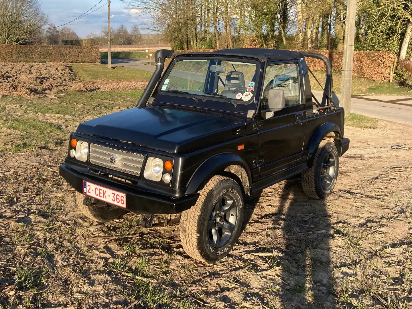 Suzuki Samurai Samurai Van Negru - 2