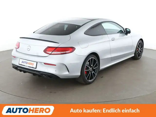 Mercedes-Benz 300 view 6