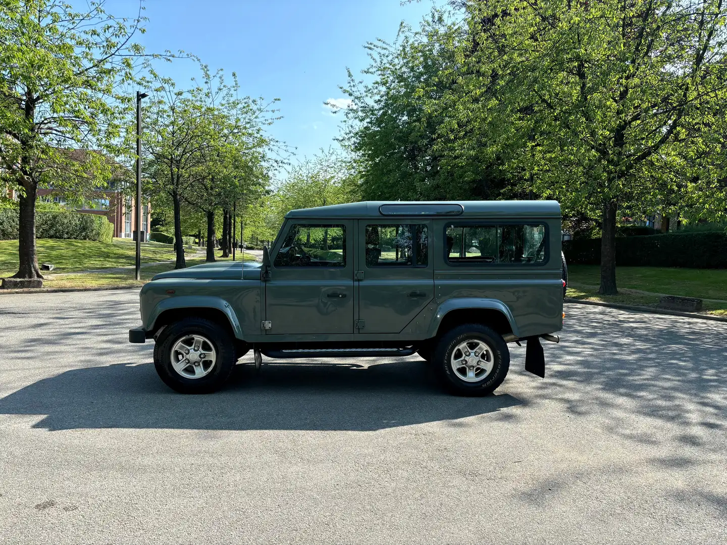 Land Rover Defender 110 2.4 Turbo - D SE *** KESWICK GREEN *** Vert - 1