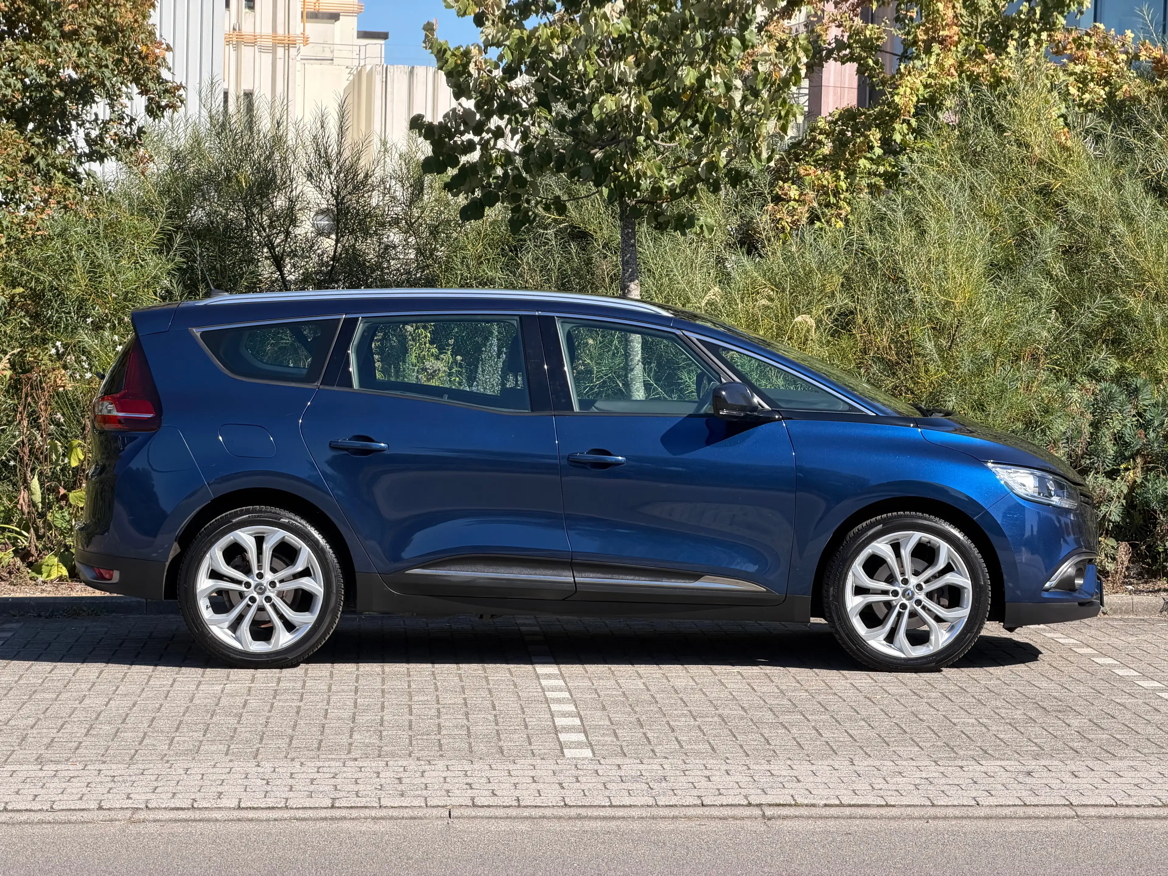 Renault Grand Scenic Grand Scénic 1.33 TCe Corporate Edit.GPF Navi,Camera,Airco,Cruise,PDC — photo 7