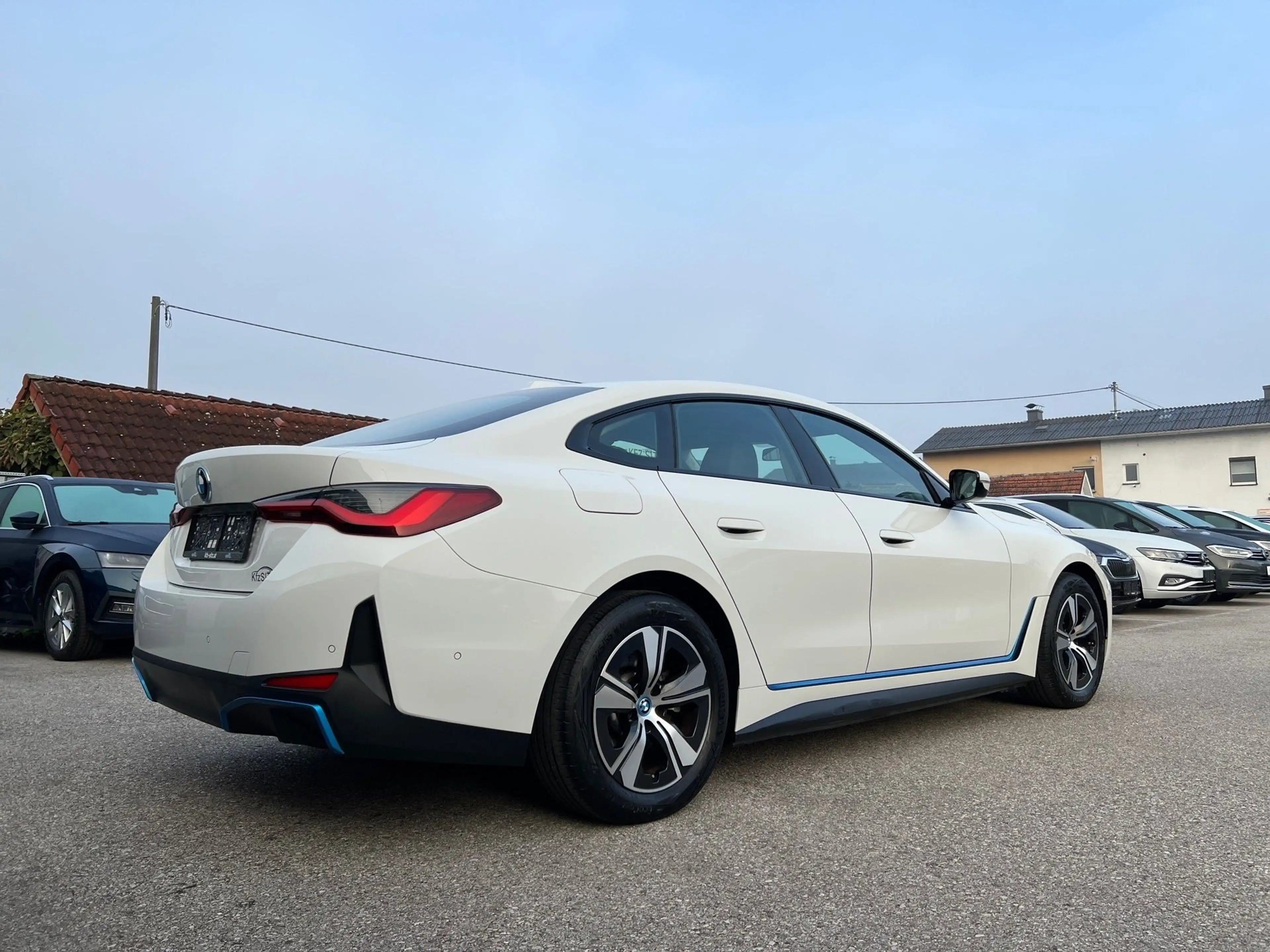 BMW i4 eDrive35 67kWh | SOH: 96,5 % — photo 3