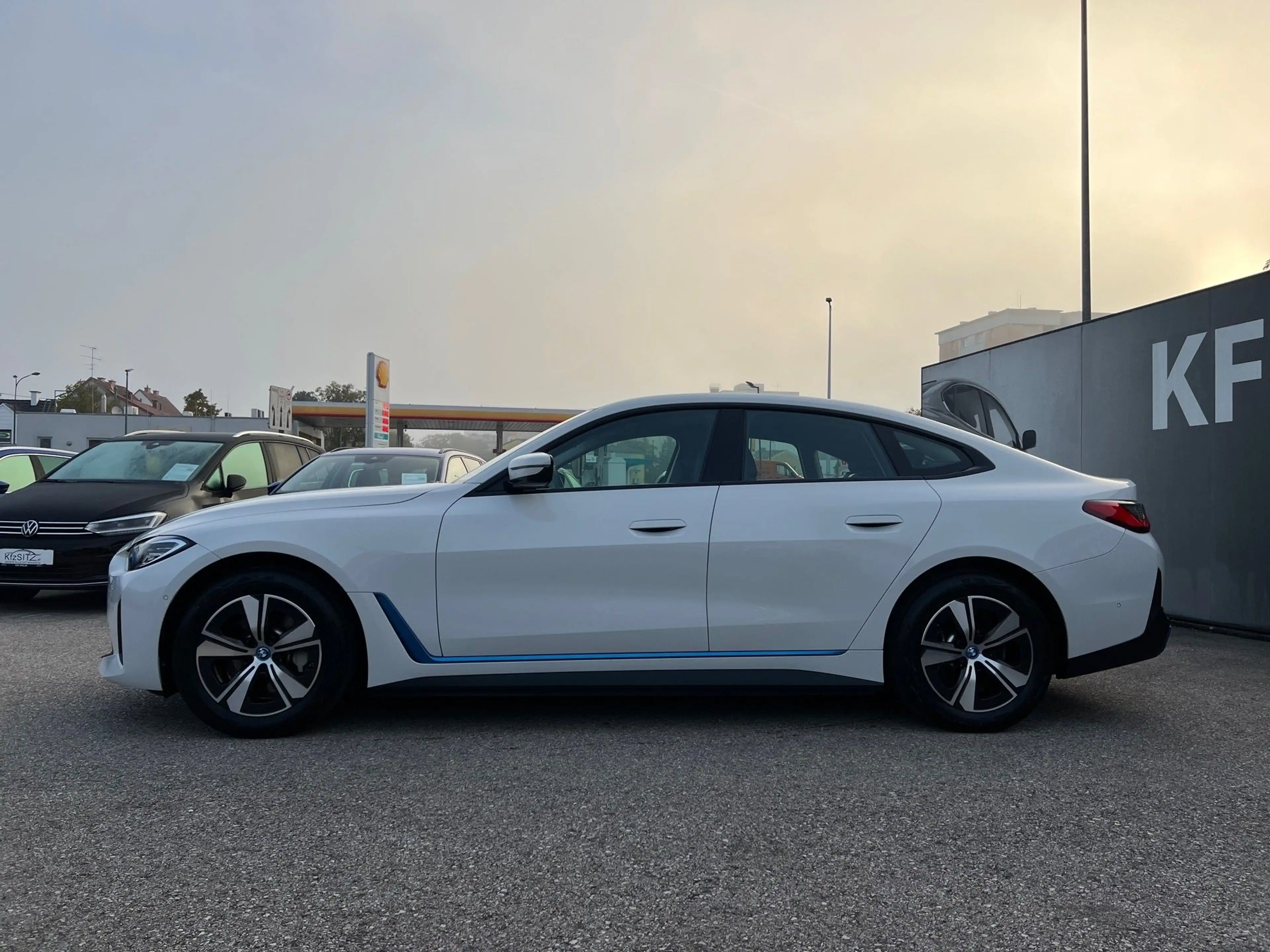 BMW i4 eDrive35 67kWh | SOH: 96,5 % — photo 6