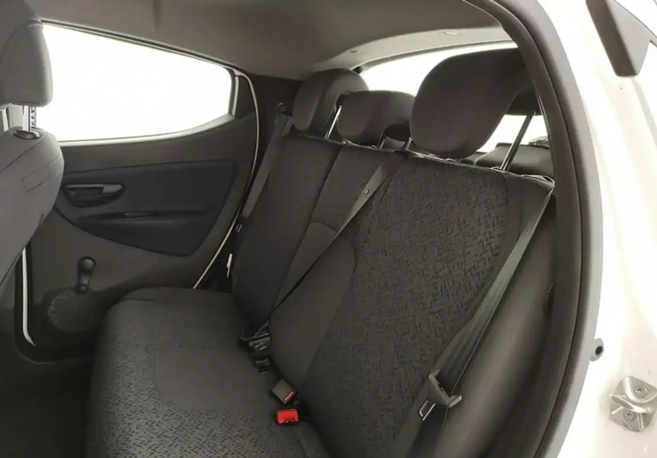 Lancia Ypsilon Ypsilon III 2021 1.0 firefly hybrid Silver s 15