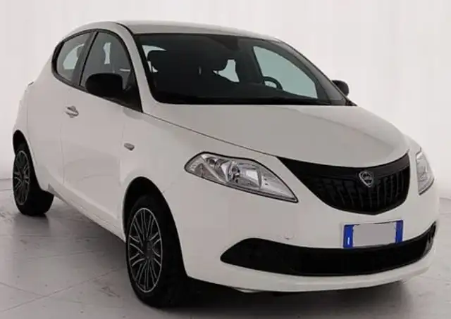 Lancia Ypsilon Ypsilon III 2021 1.0 firefly hybrid Silver s