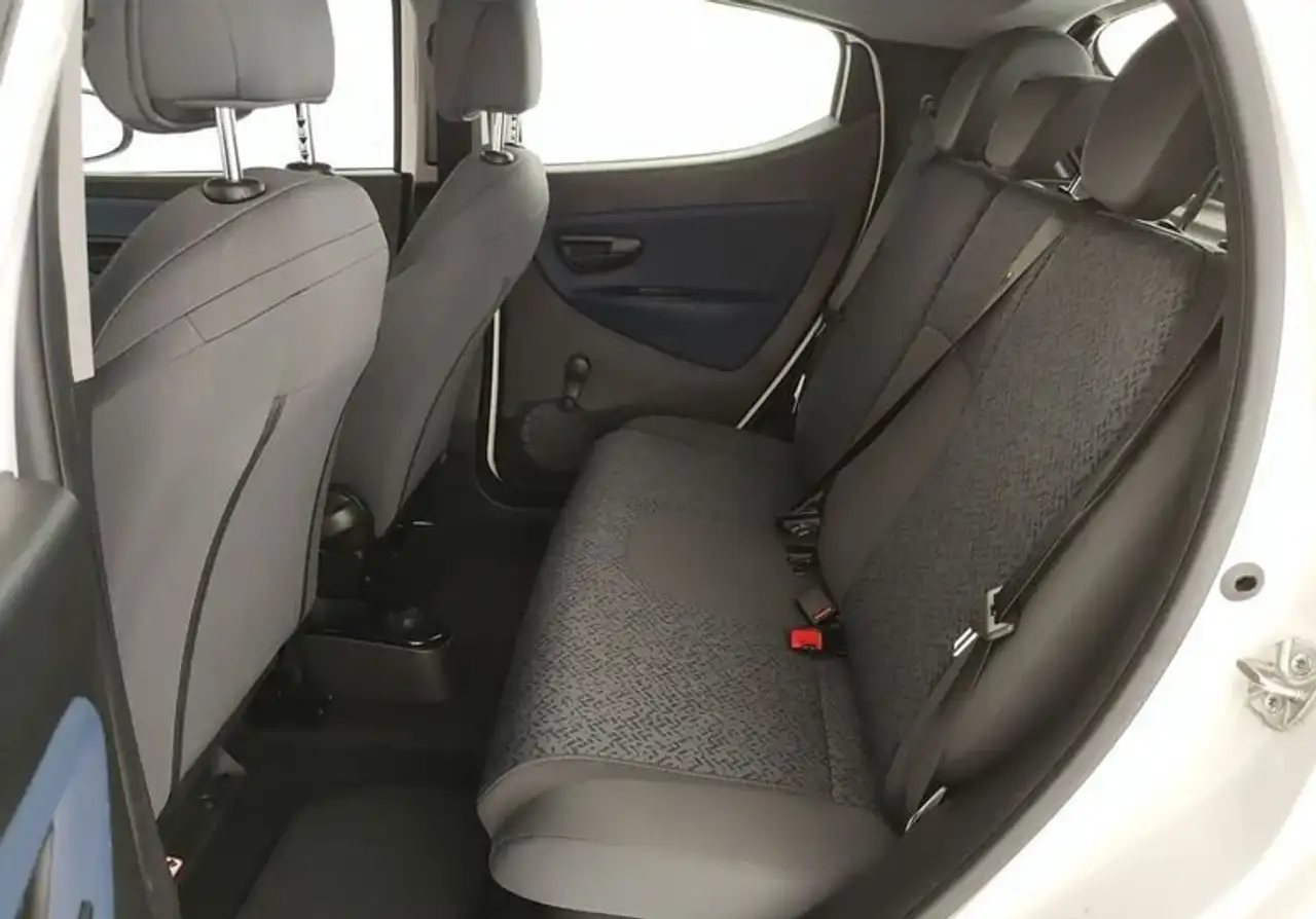 Lancia Ypsilon Ypsilon III 2021 1.0 firefly hybrid Silver s 13