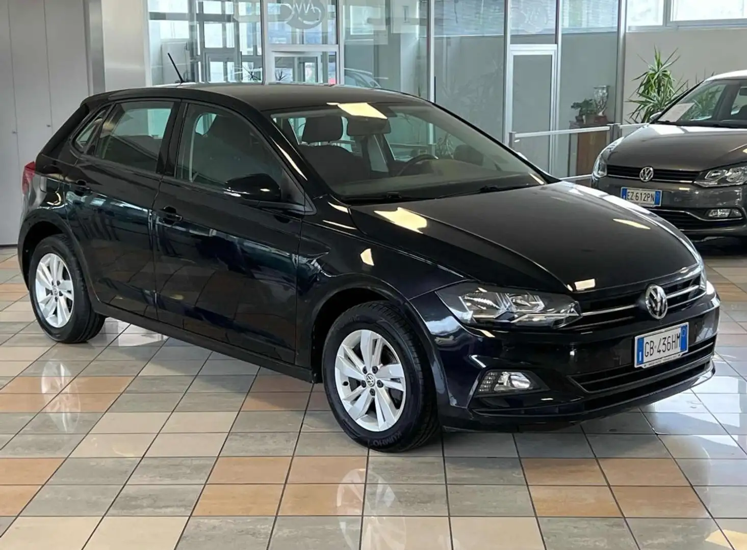Volkswagen Polo 34946178171.0 tsi Comfortline 95cv dsg Noir - 2
