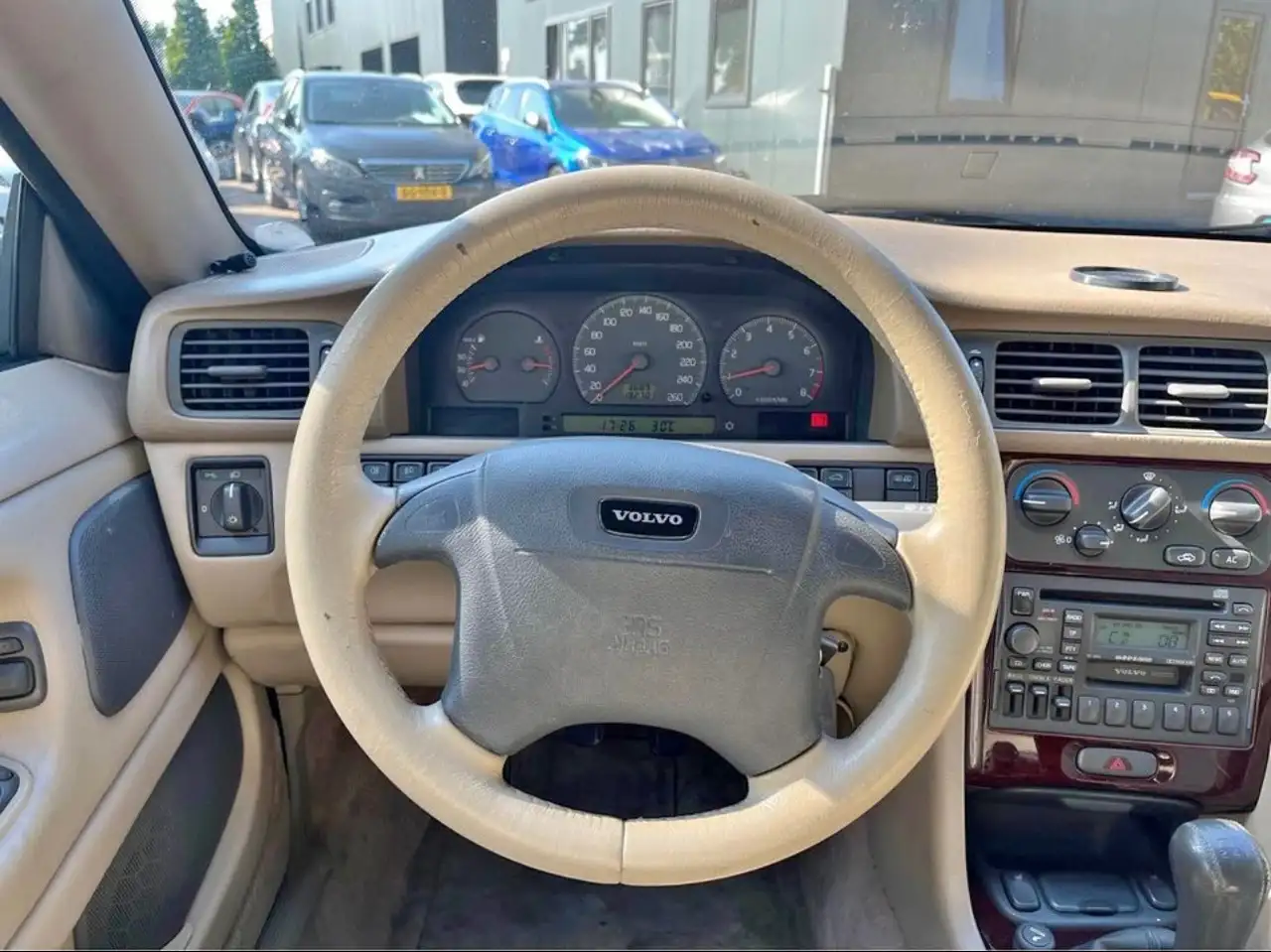Volvo C70 2.4 T, foto 3