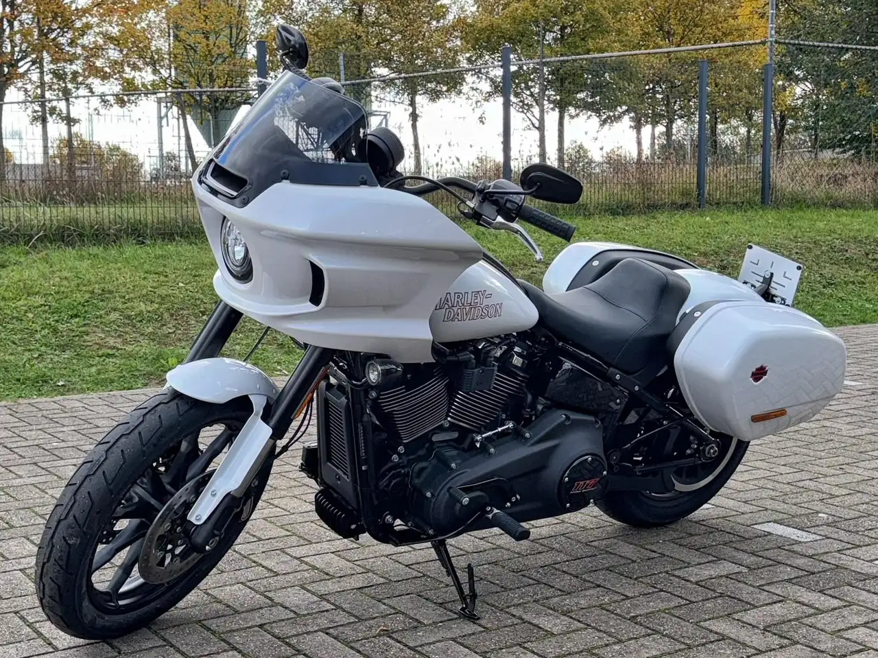 Harley-Davidson Lowrider ST