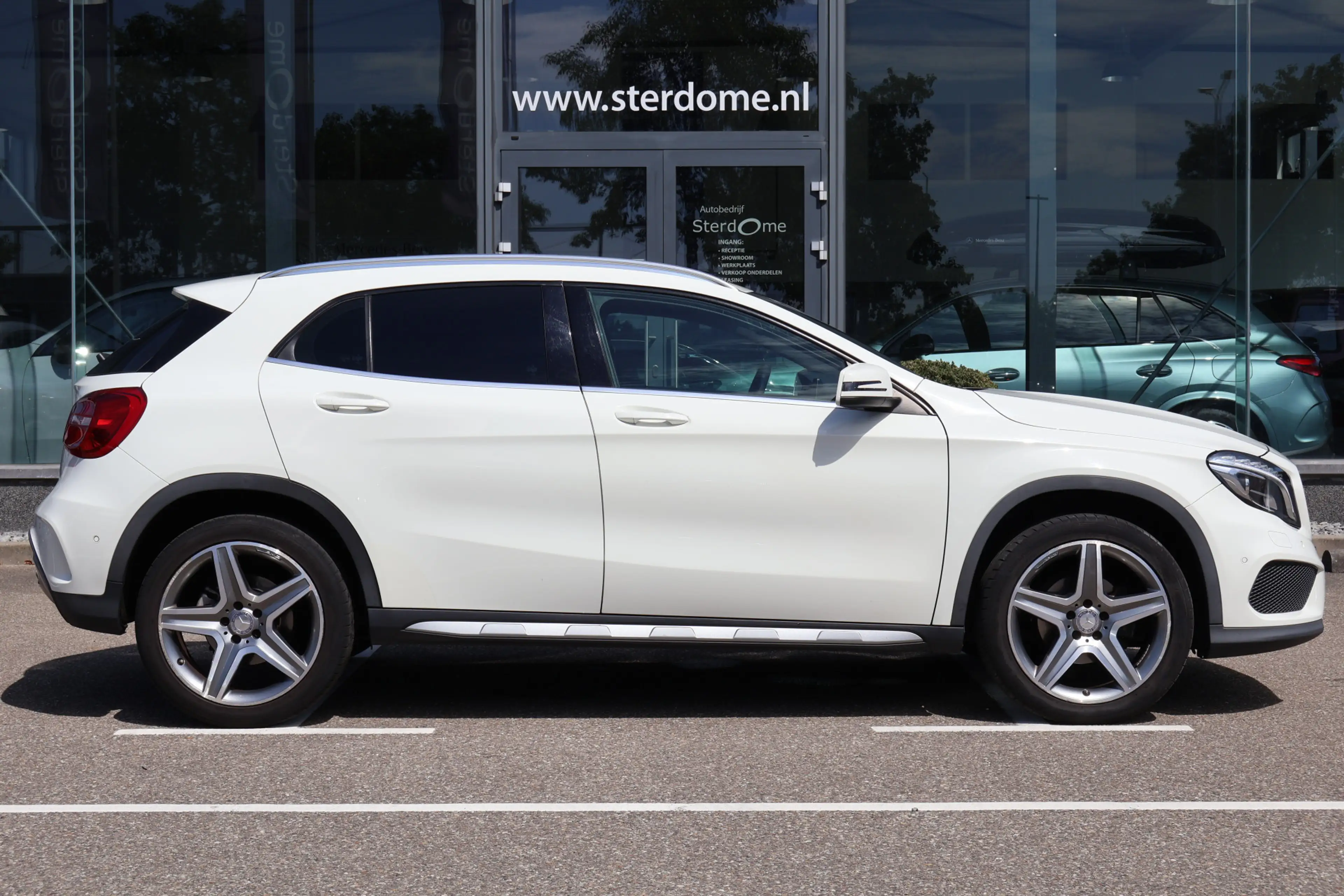 Mercedes-Benz GLA 200 Ambition AMG 157 PK I Automaat I Stoelverwarming I — photo 4