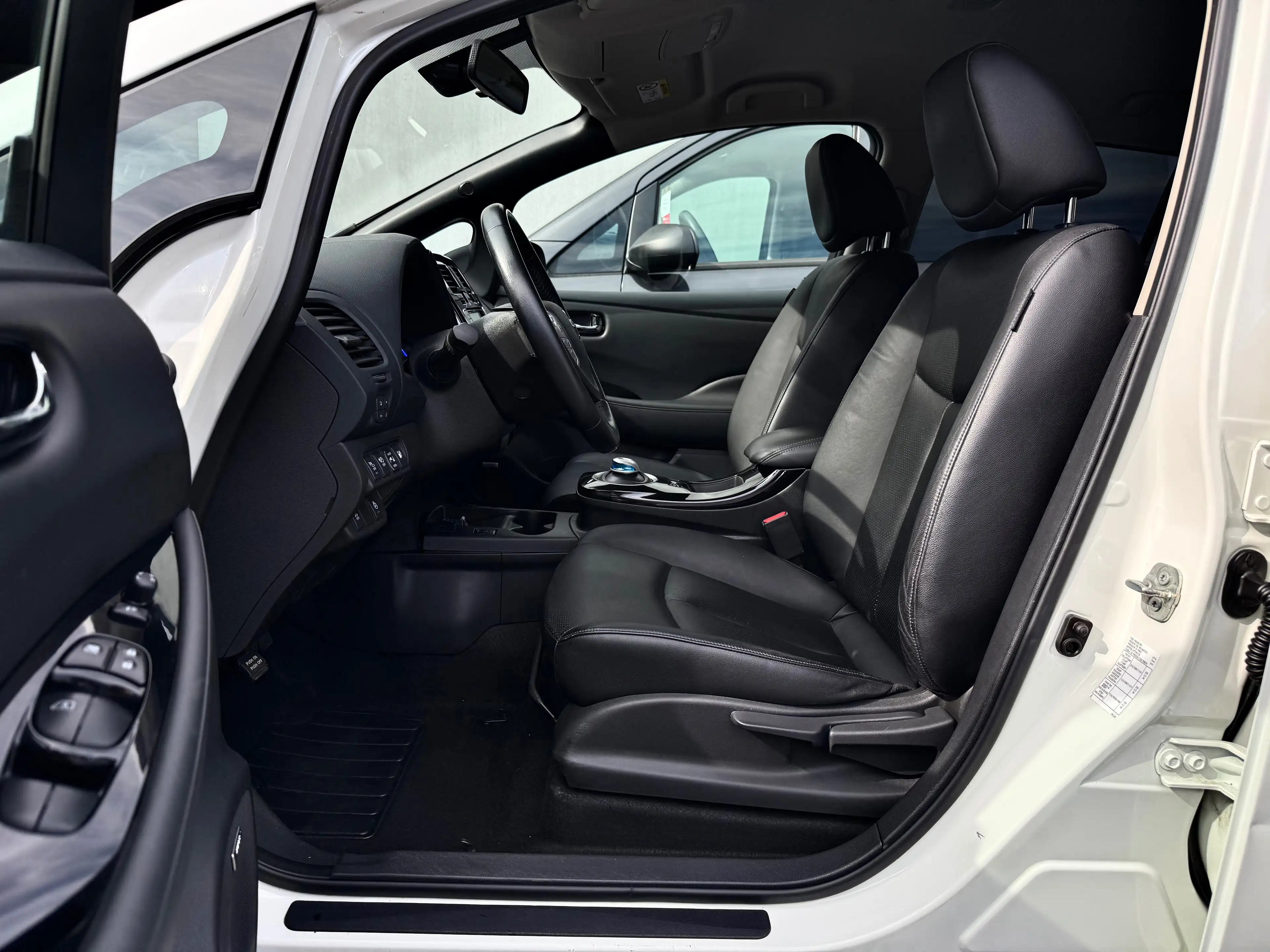 Nissan Leaf TEKNA 109CV !! FULL ELECTRiQUE !! FULL OPTiONS !! — photo 14
