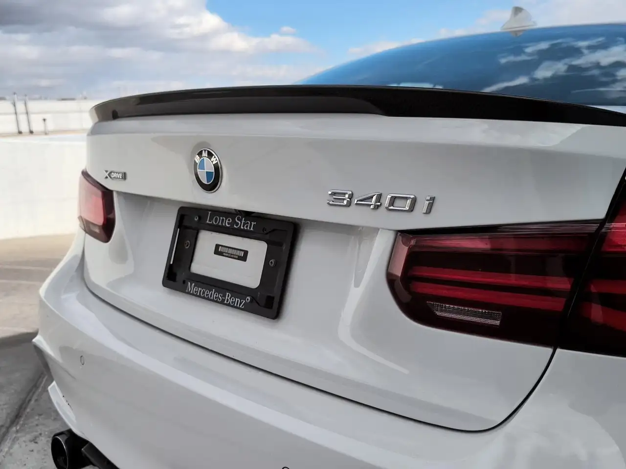 BMW 3 Series снимка BMW 3 Series