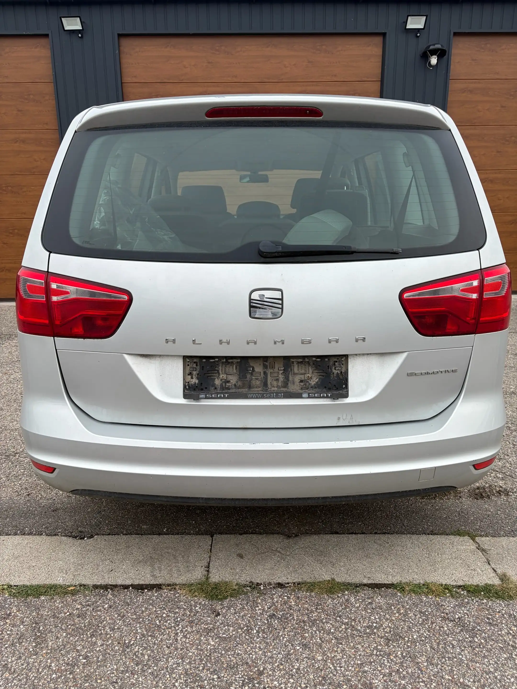 SEAT Alhambra GT 2,0 TDI CR DPF — photo 2