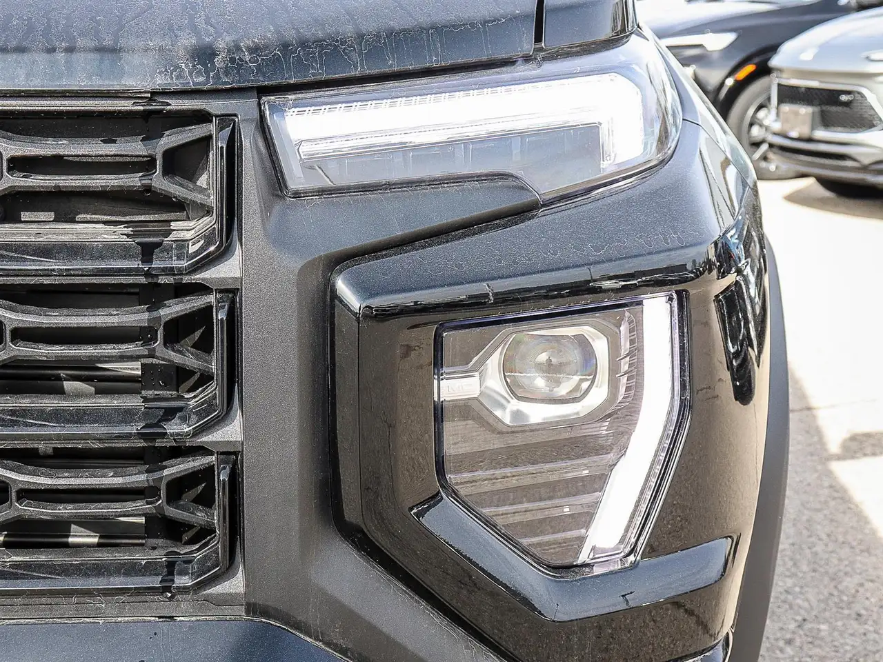 GMC Canyon photo GMC Canyon