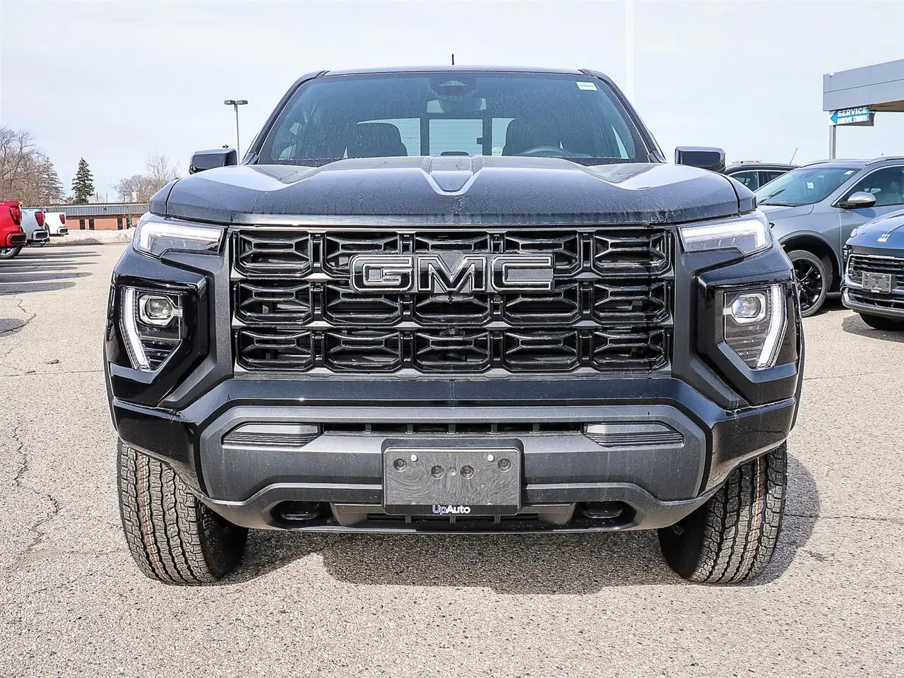 GMC Canyon photo GMC Canyon