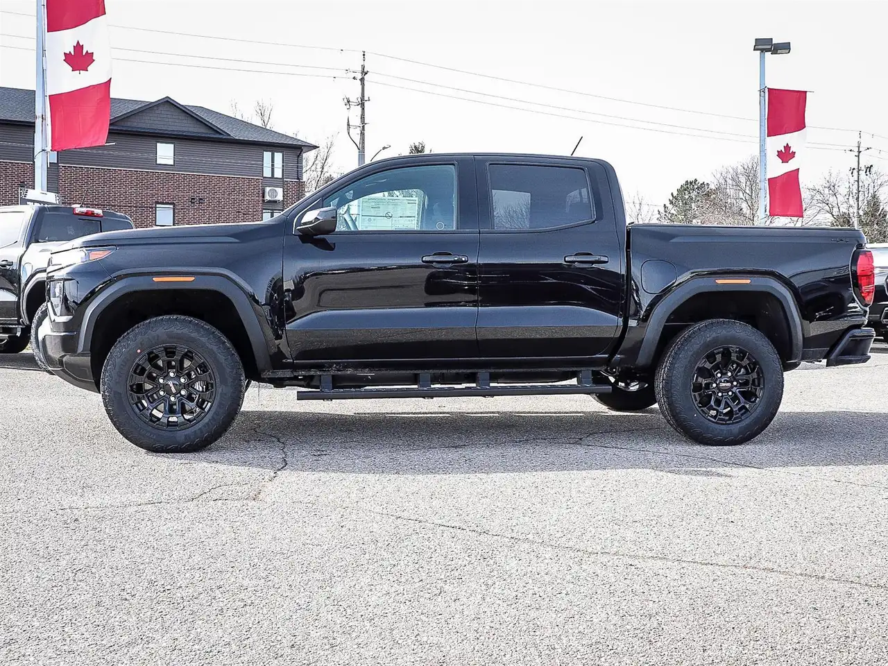 GMC Canyon photo GMC Canyon
