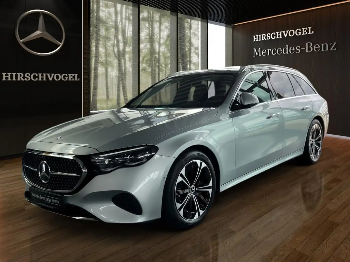 Mercedes-Benz E 300 de AVANTGARDE+AHK+DISTRONIC+KEYLESS+Memory Silber - 1