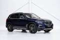 BMW X5 xDrive45e High Executive | X-Line | Panoramadak | Blauw - thumbnail 1