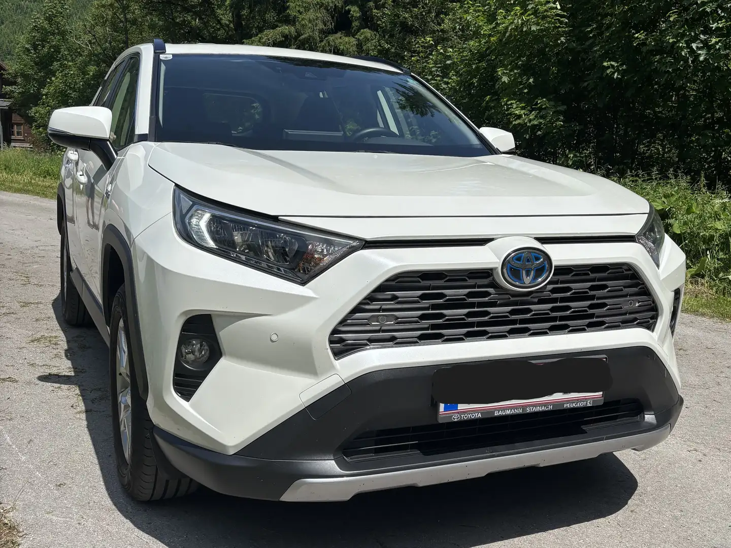 Toyota RAV 4 RAV4 2,5 Hybrid Active AWD Active Weiß - 1
