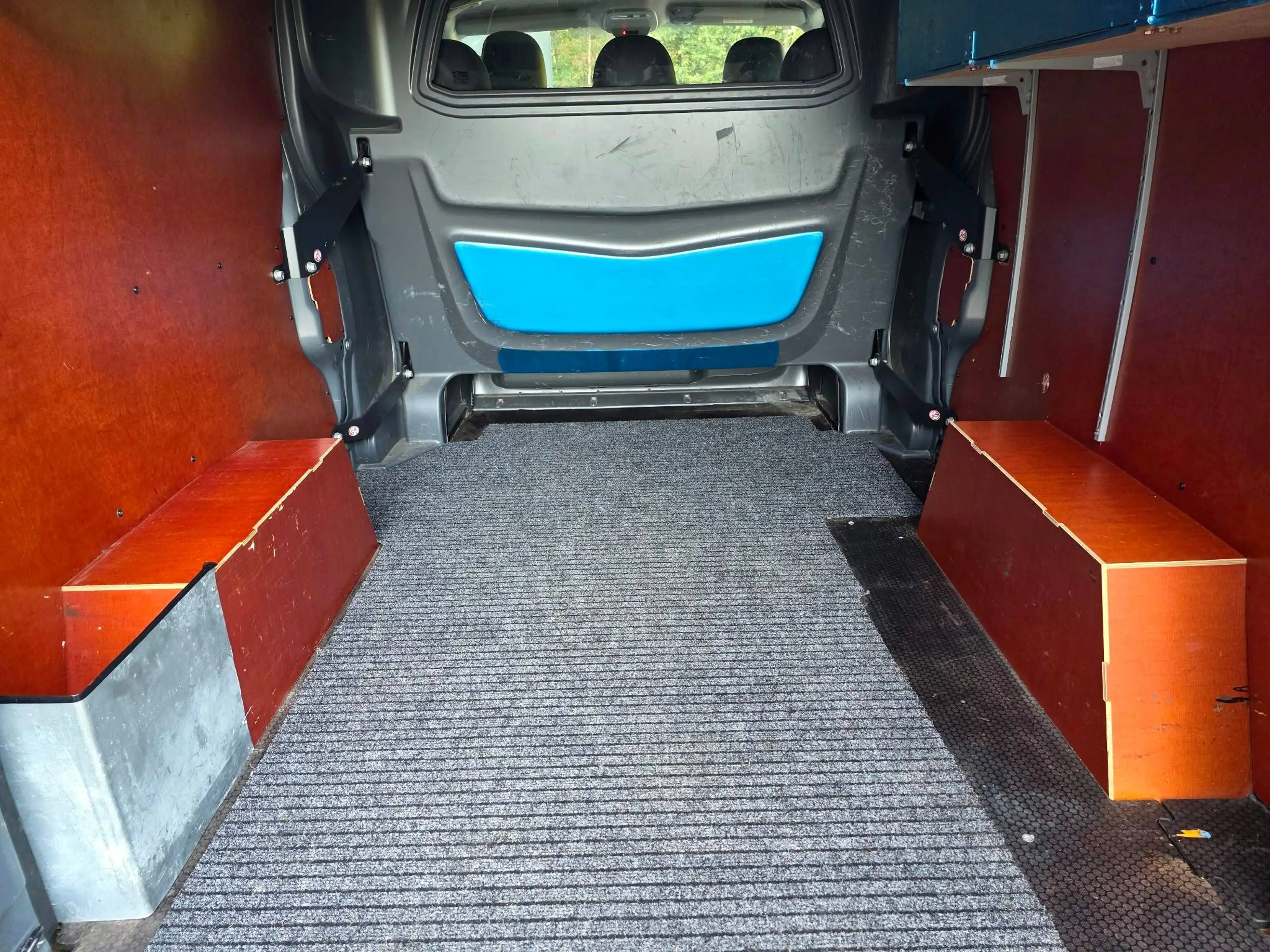 Renault Trafic 2.0d / L2 / Dubbel cabine / Camera / Trekhaak — photo 11