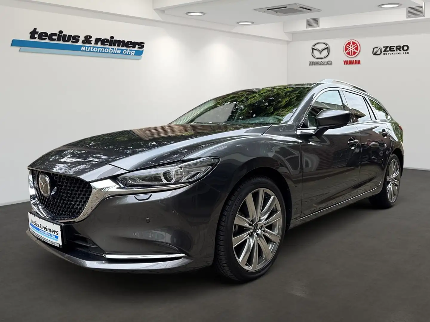 Mazda 6 Kombi SKYACTIV-G 194 AT Exclusive-L. Matrix/Bose Grijs - 1